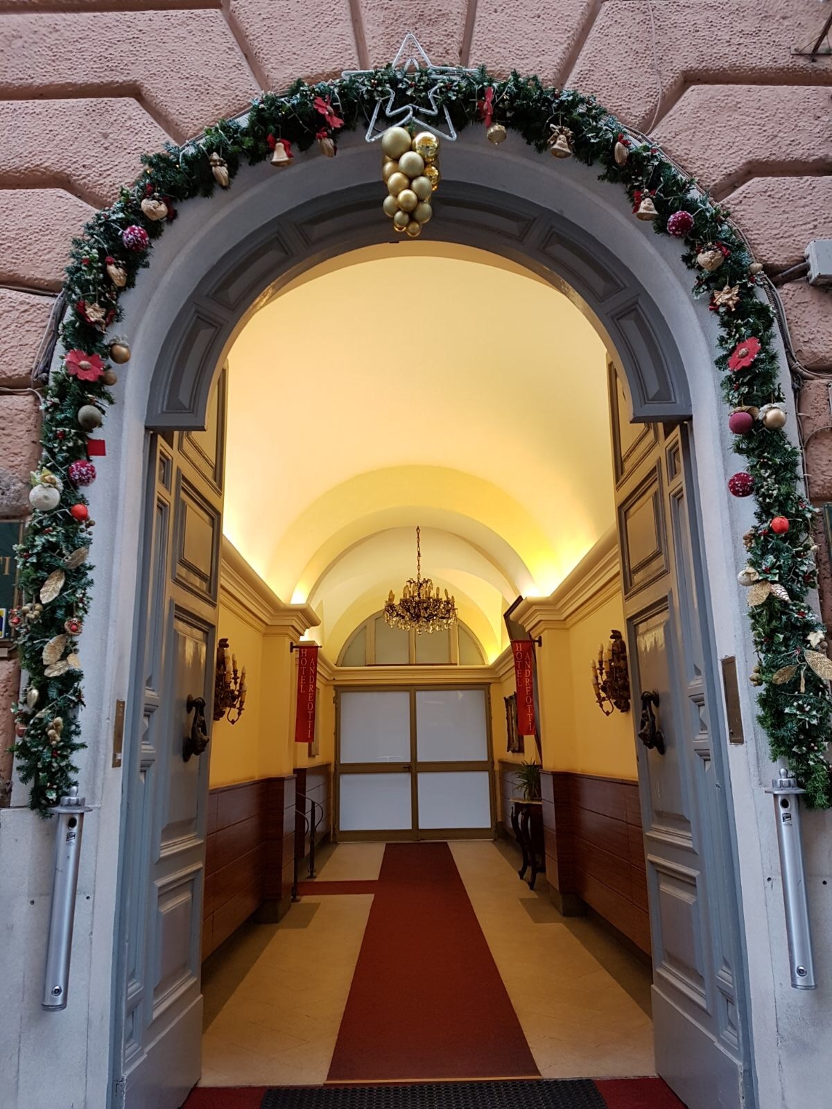 LH Hotel Andreotti, photo 4 of 17