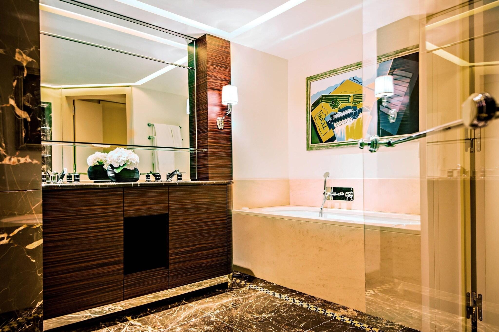 Prince De Galles, A Luxury Collection Hotel, photo 170 of 199