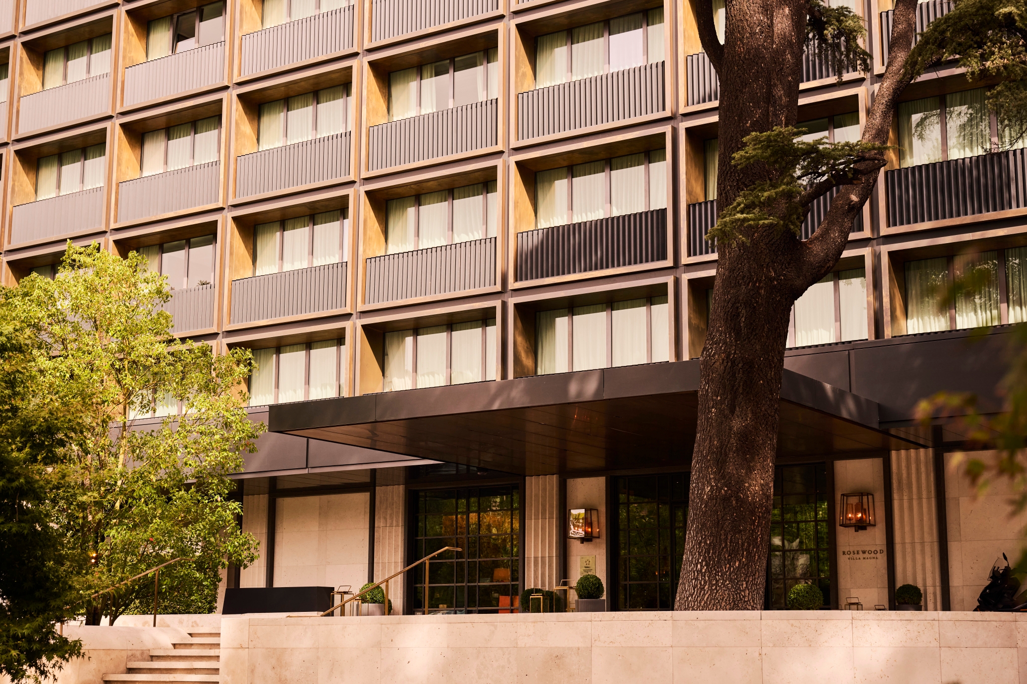 Rosewood Villa Magna hotel exterior