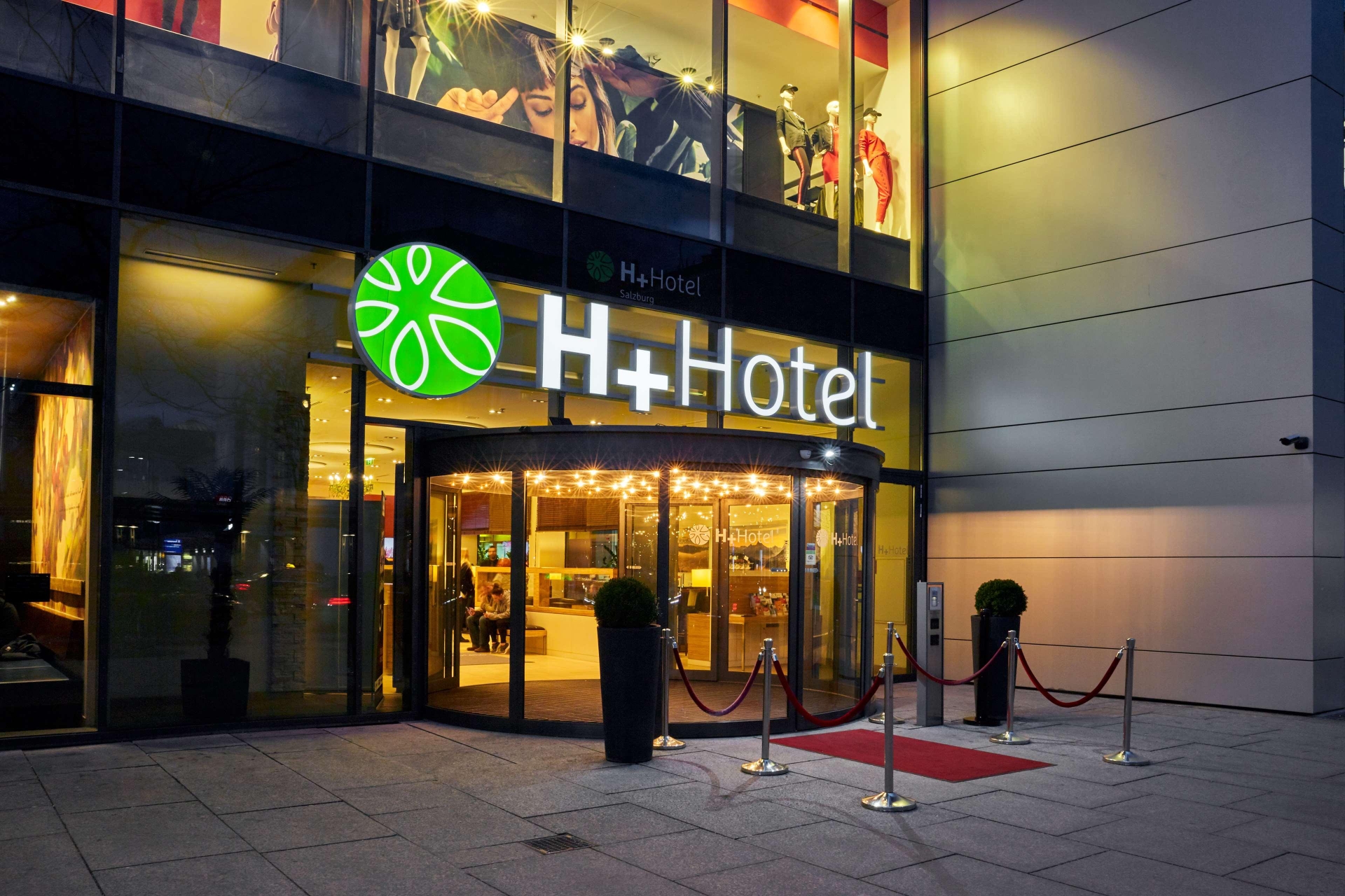 H+H Hotel Salzburg, photo 3 of 95