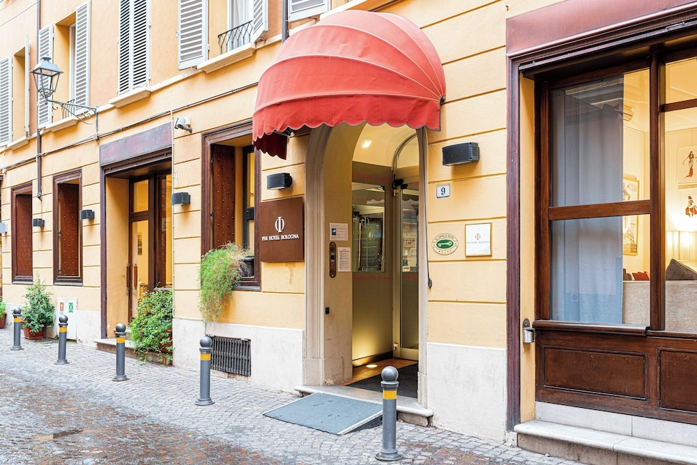Phi Hotel Bologna Apartments, photo 1 of 68
