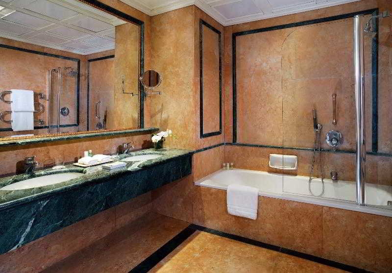 The Westin Palace Milan, photo 6 of 199