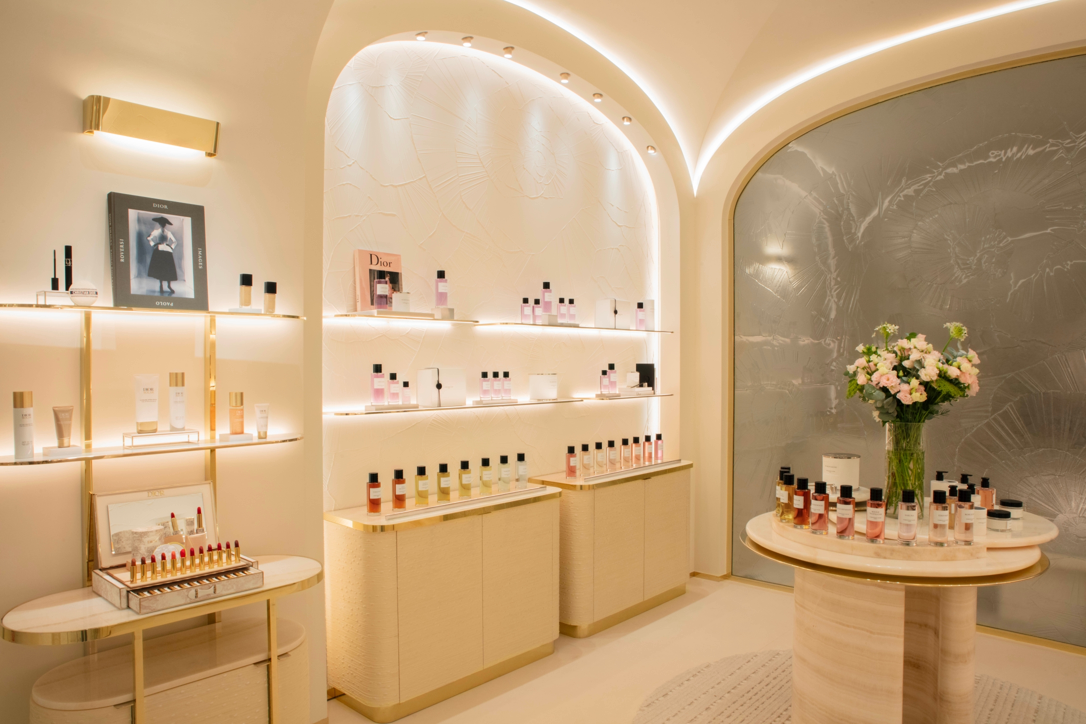 Plaza Athenee, photo 17 of 20