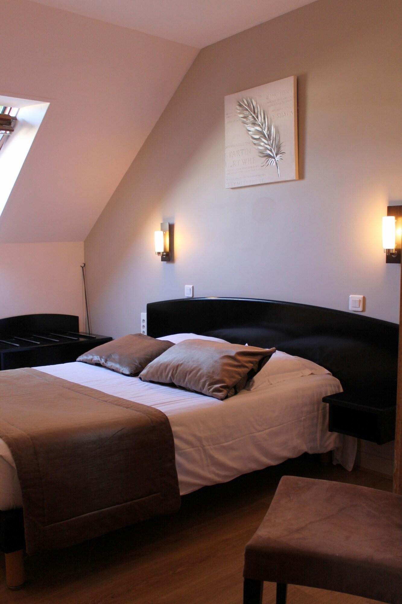 Hotel Le Bayeux, photo 47 of 75