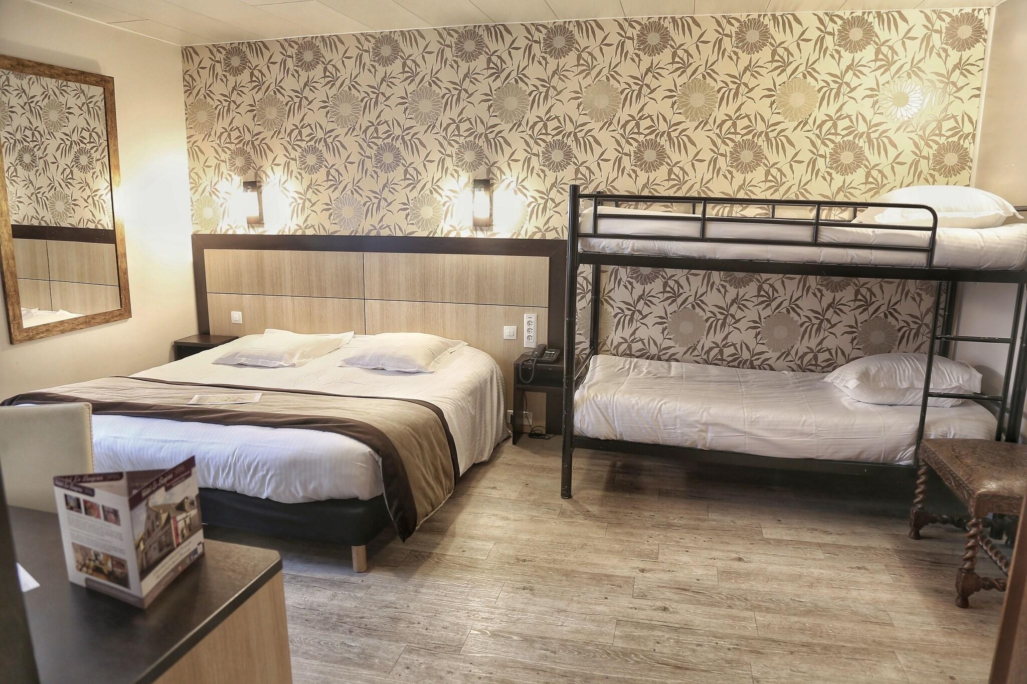 Hotel Le Bayeux, photo 39 of 75