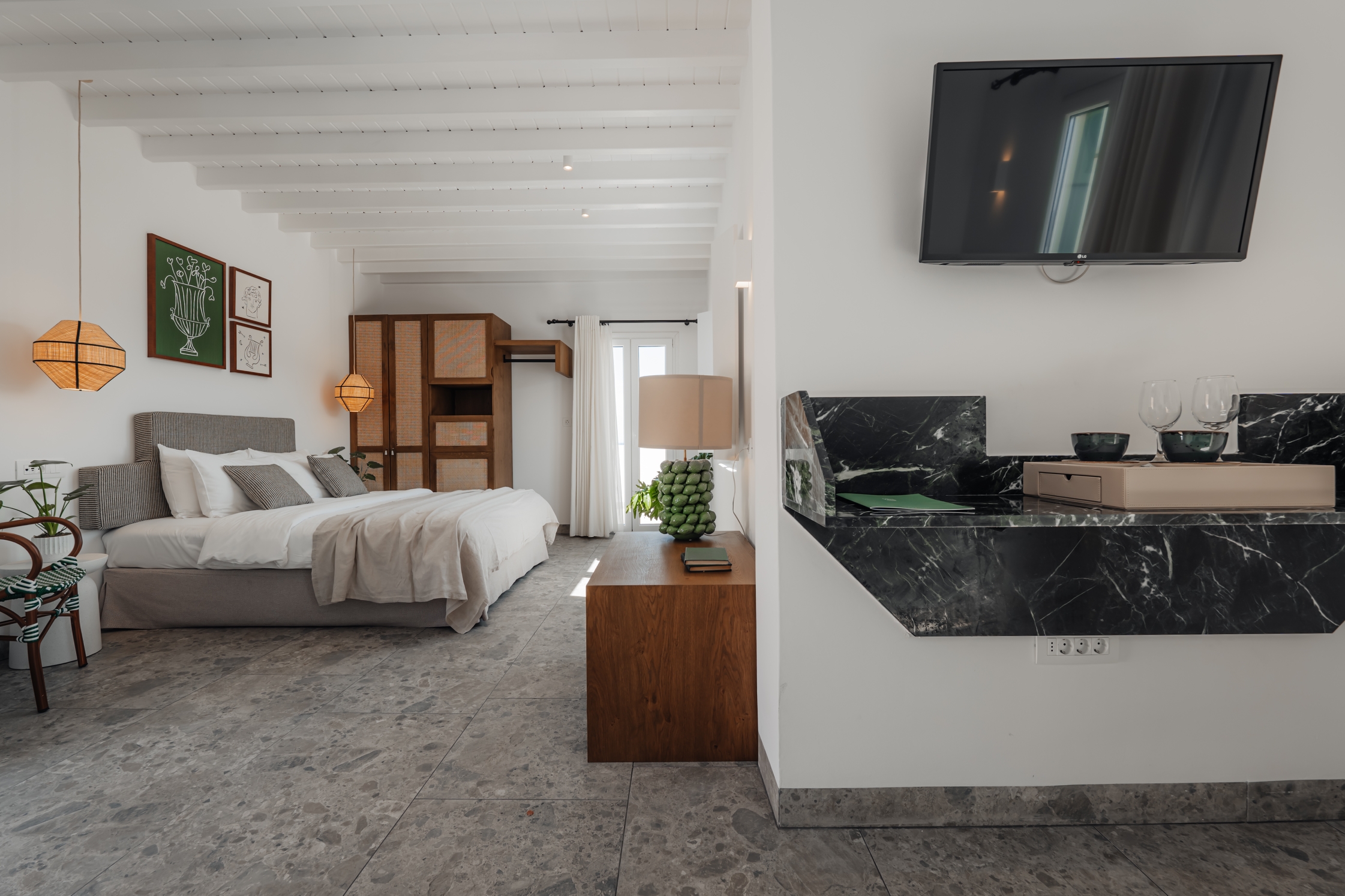 Pelican Bay Art Hotel, photo 16 of 78