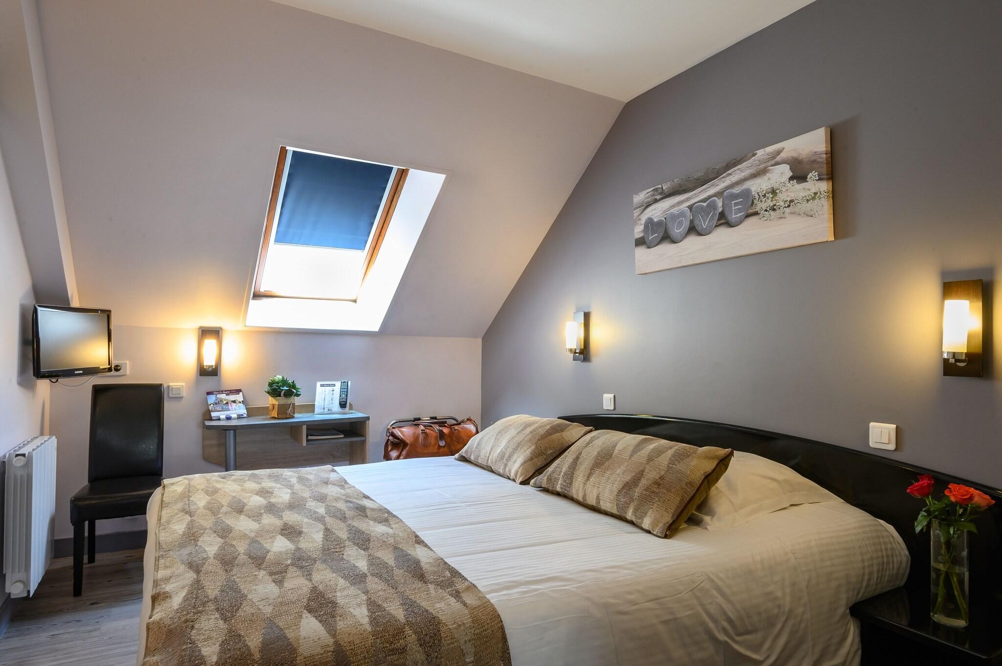 Hotel Le Bayeux, photo 49 of 75