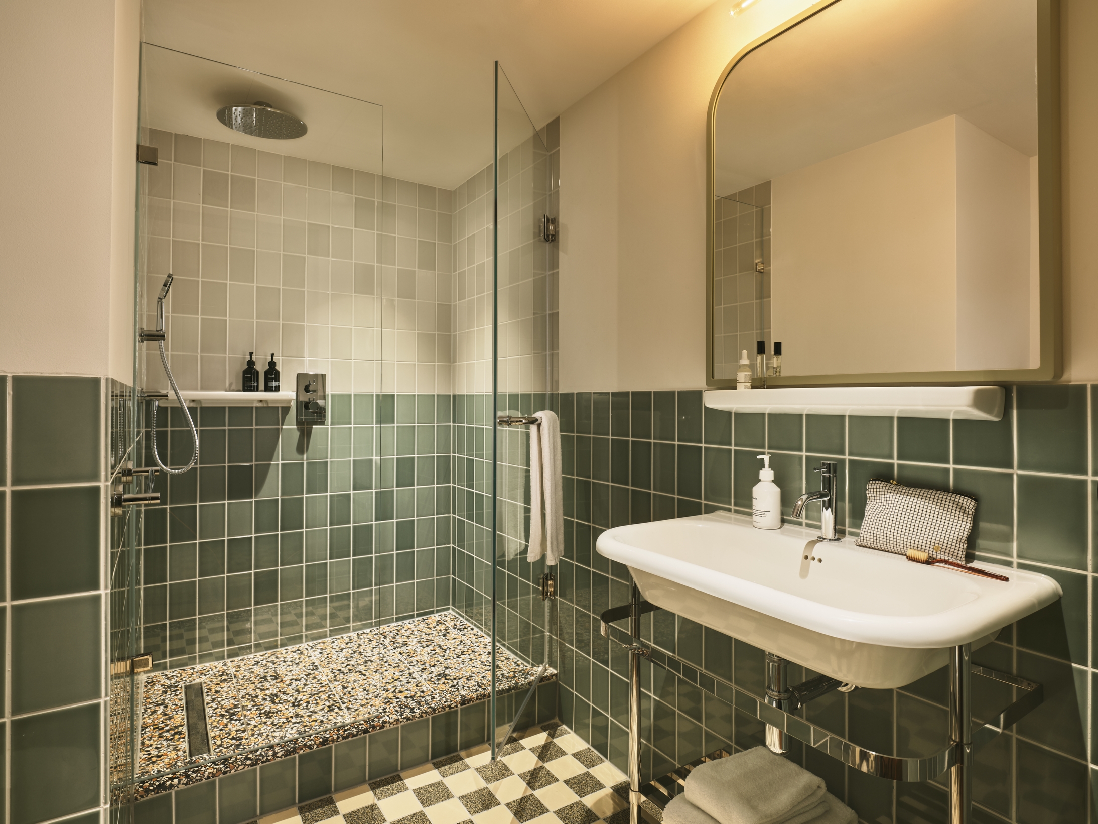 The Hoxton Lloyd Amsterdam, photo 7 of 44