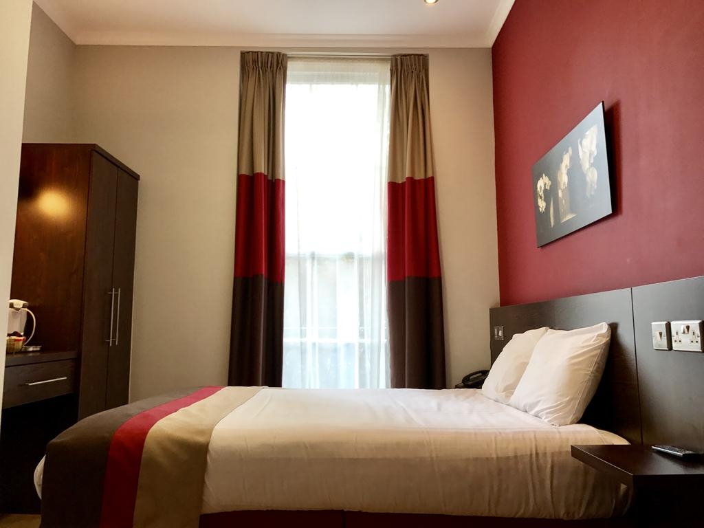 The Royal Cambridge, photo 14 of 23