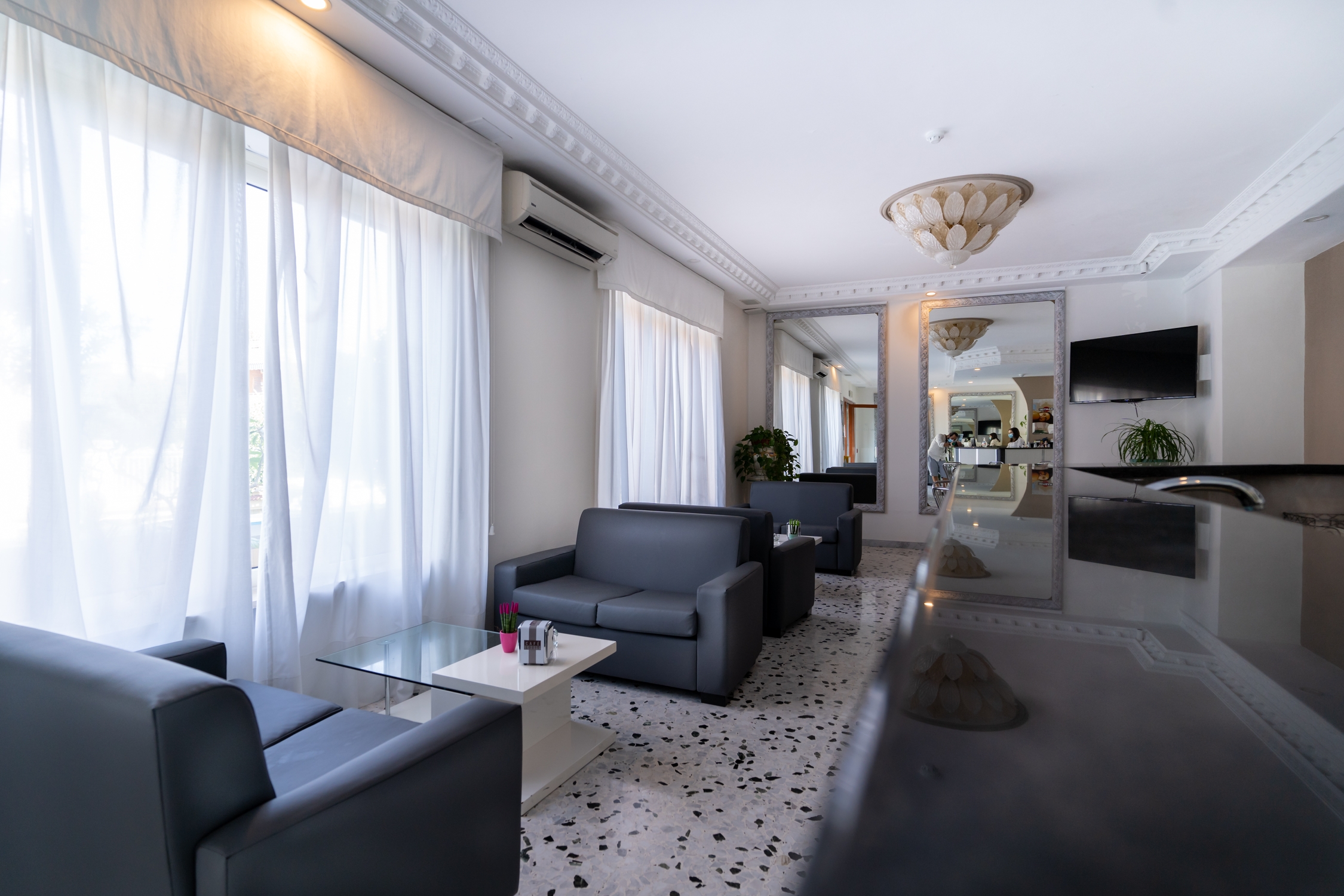 Hotel La Pergola, photo 7 of 22