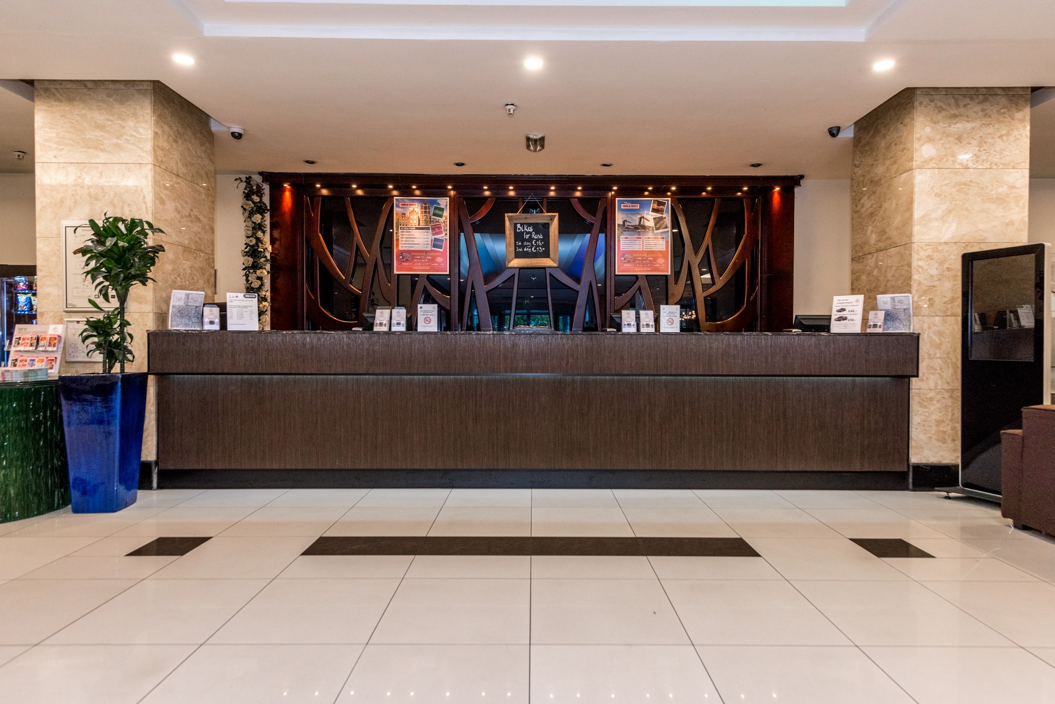 Xo Hotels Blue Tower, photo 4 of 27