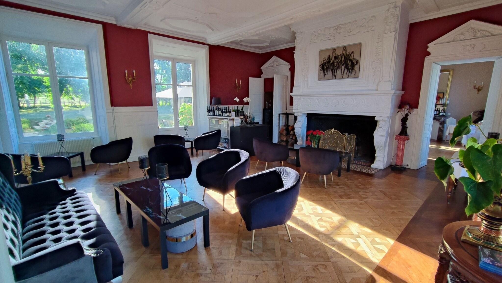 Château de Bellefontaine, photo 23 of 98