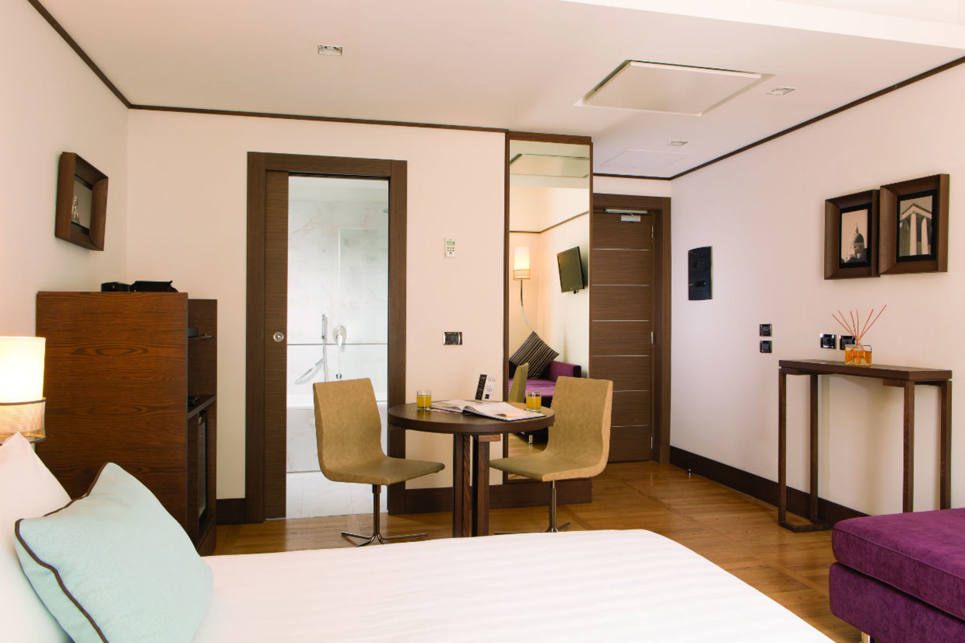 The Independent Hotel, photo 5 of 63