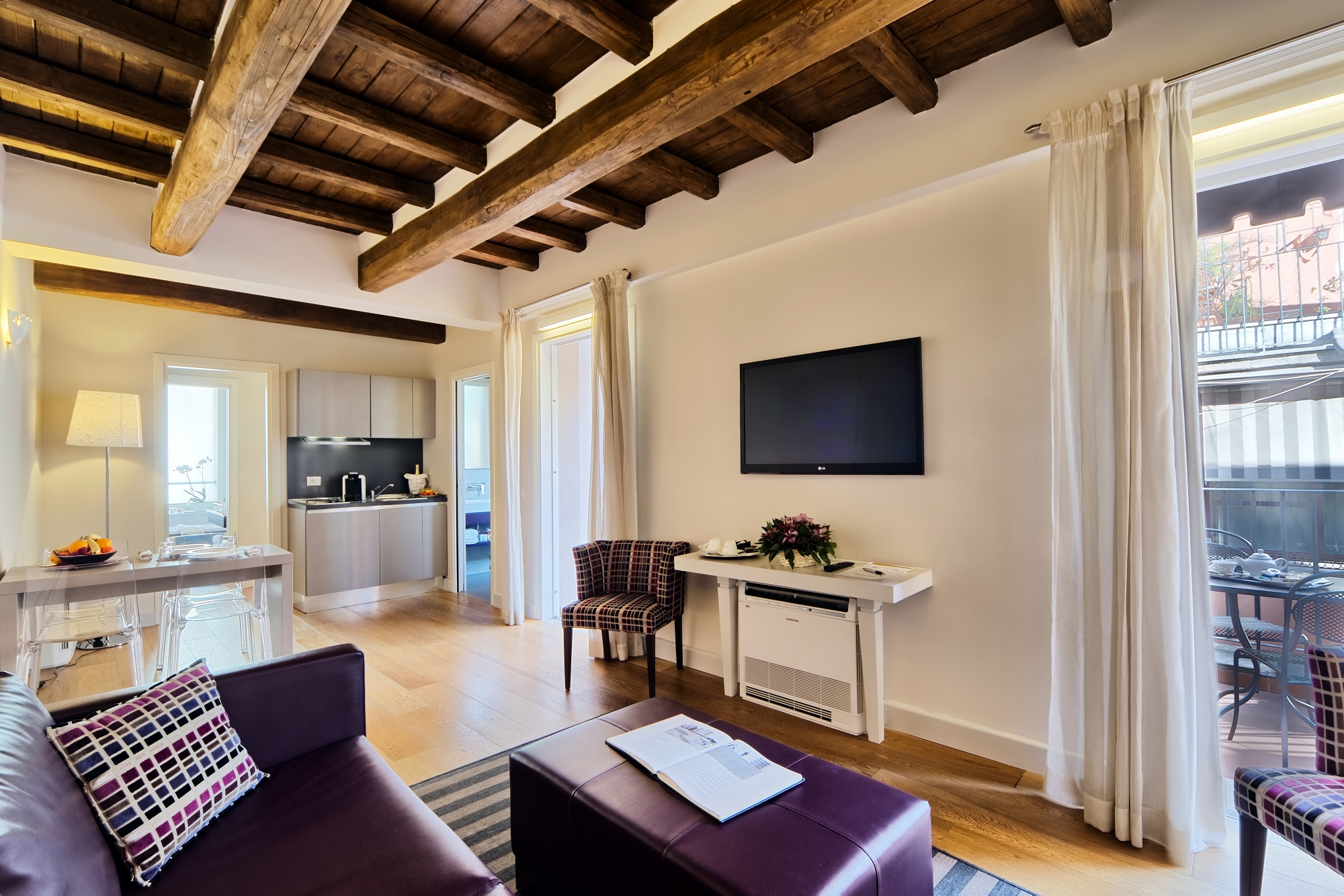 Trevi Palace Luxury Inn, photo 28 of 57