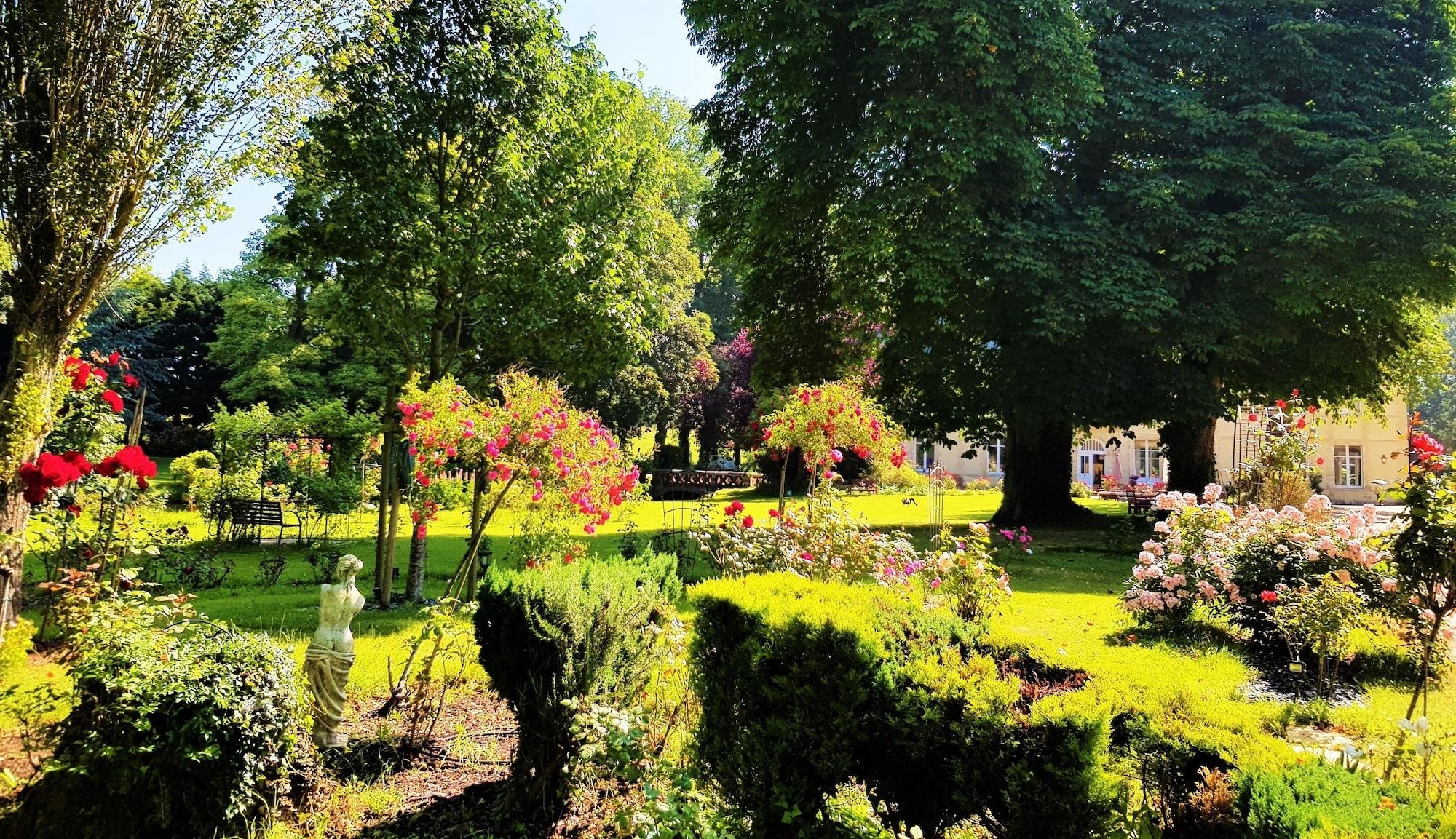 Château de Bellefontaine, photo 4 of 98