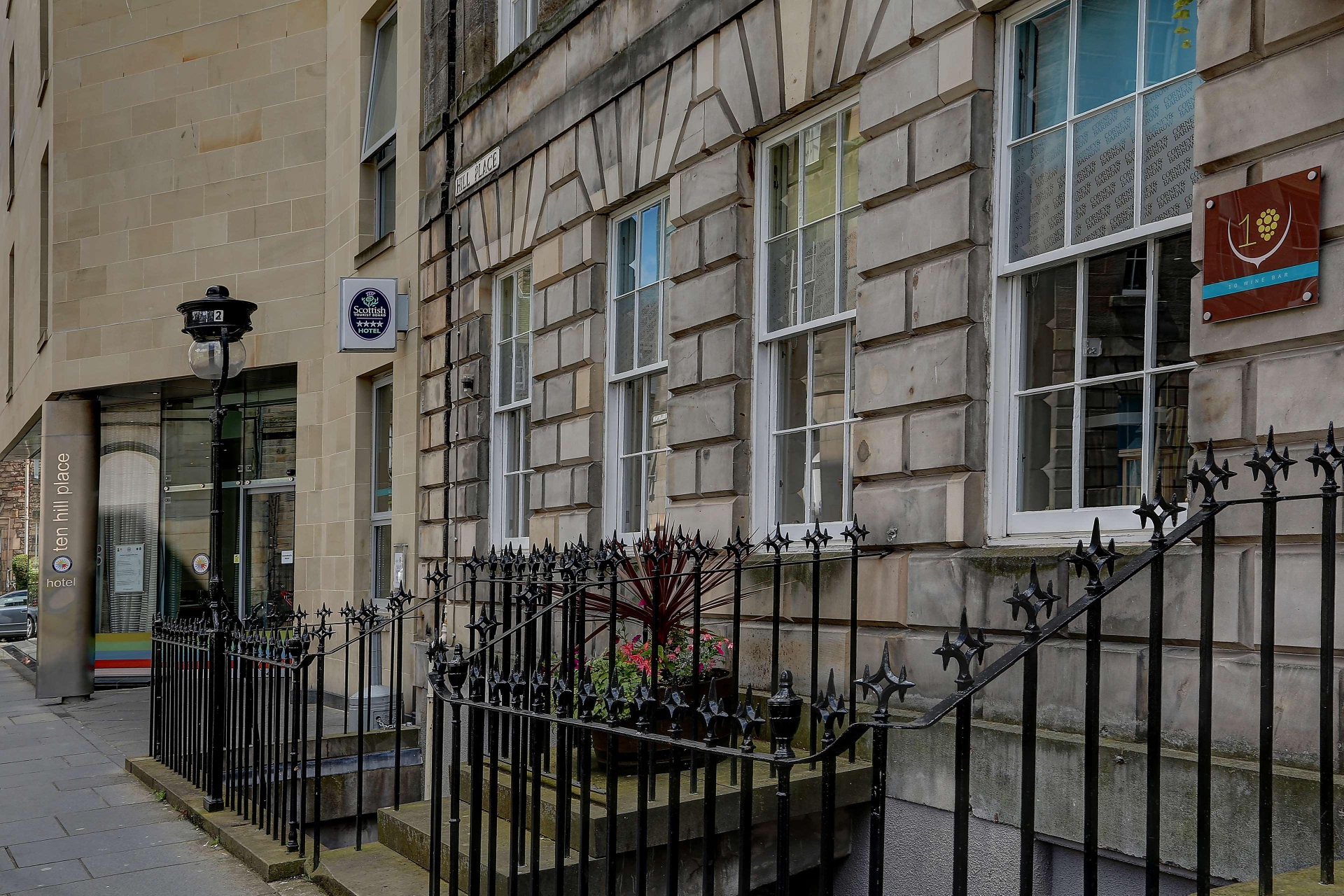 Ten Hill Place, photo 11 of 52