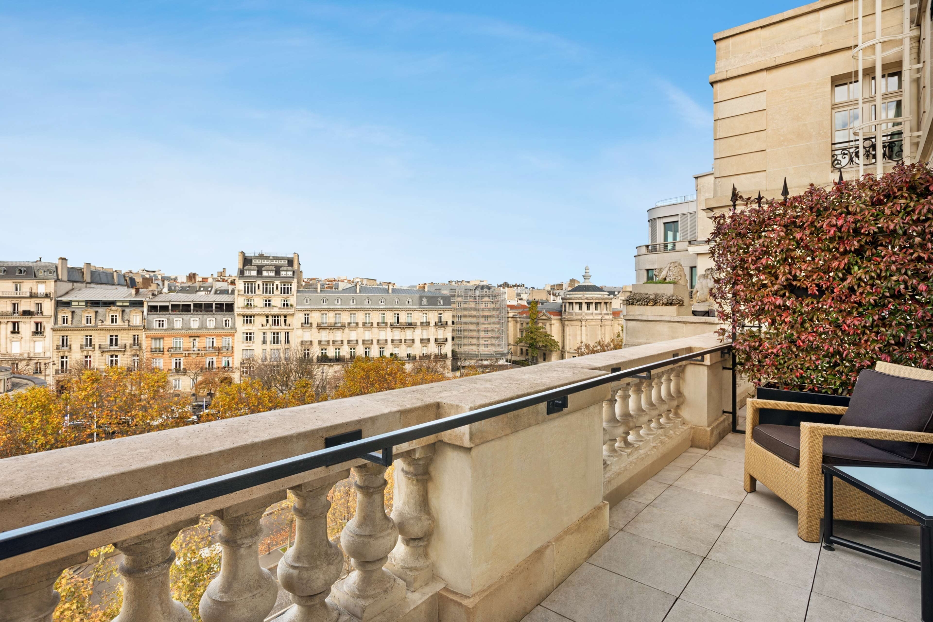 Shangri-La Hotel Paris, photo 8 of 192