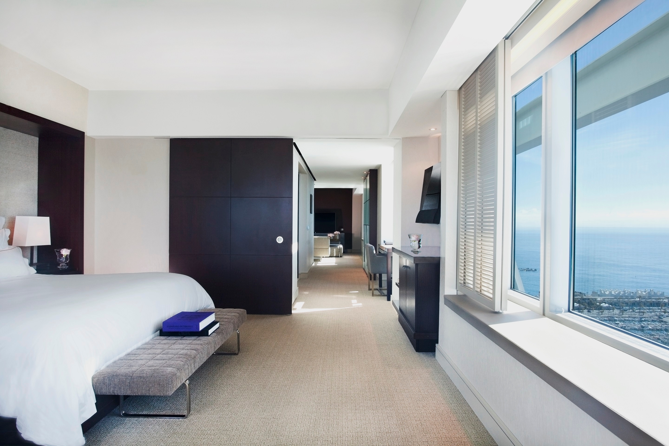 Hotel Arts, photo 34 of 199