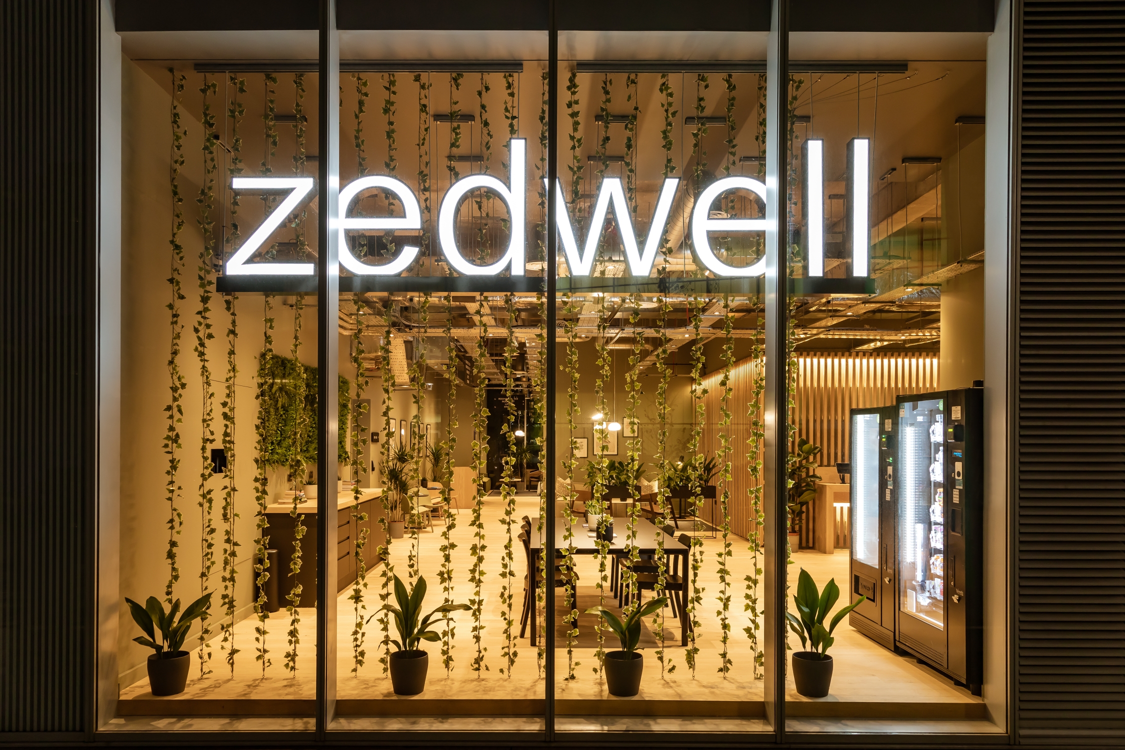 Zedwell Greenwich, photo 2 of 20