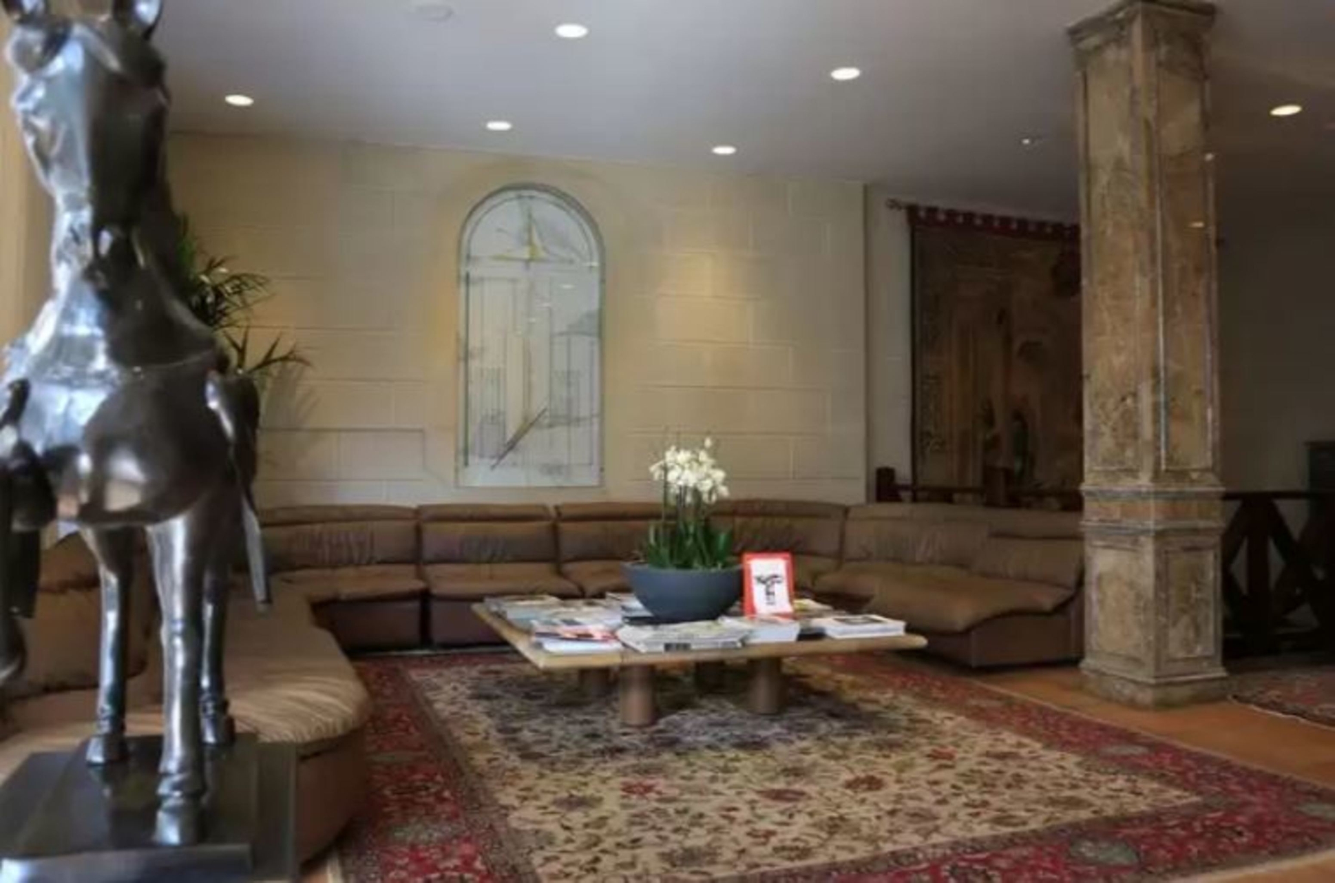 Pierre Milano Hotel, photo 4 of 46