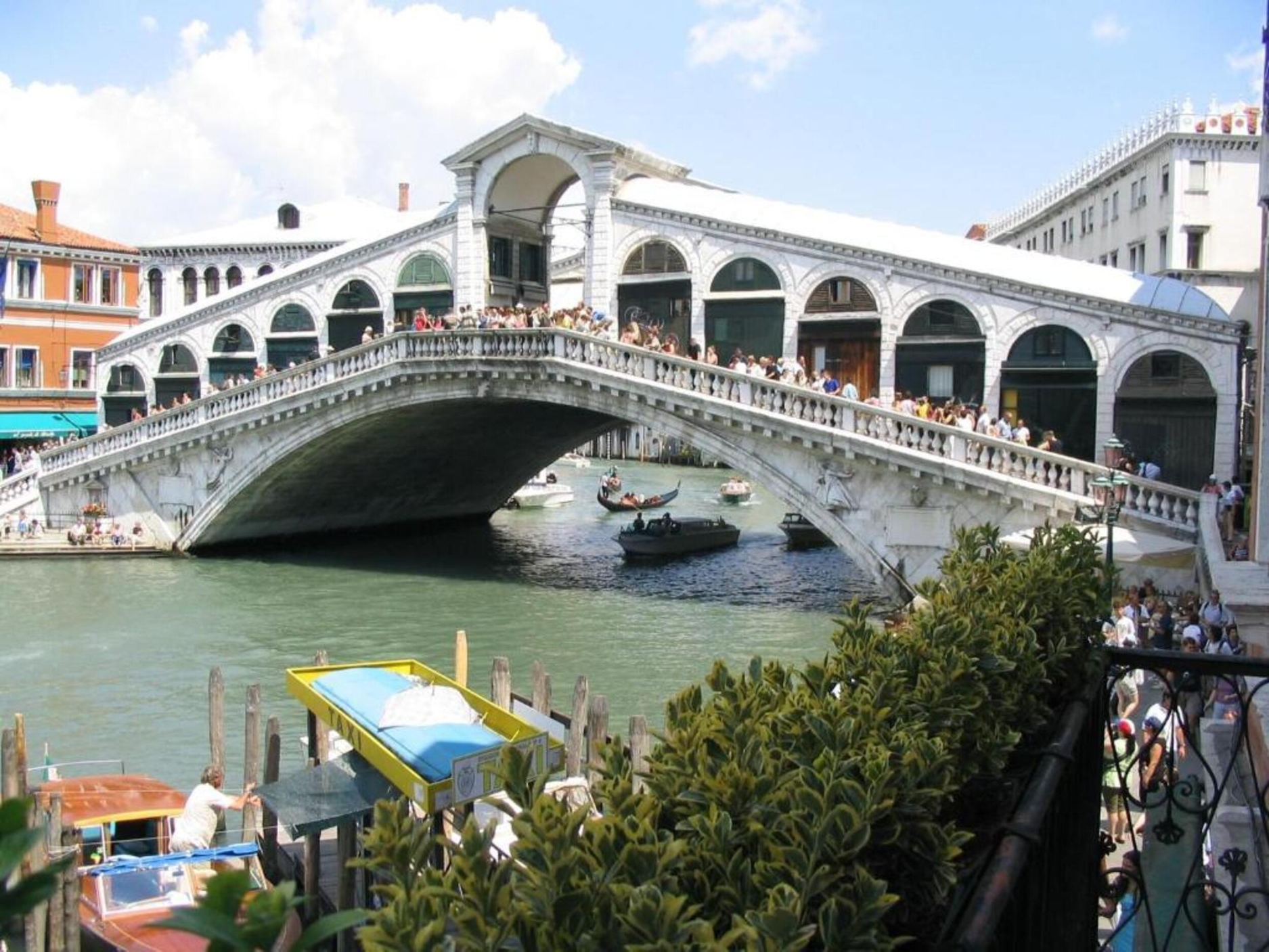 Rialto Hotel, photo 2 of 13