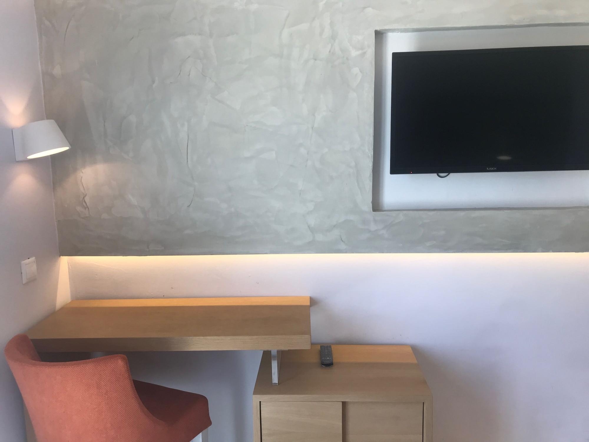 Thera Mare Resort &amp; Spa, photo 5 of 45