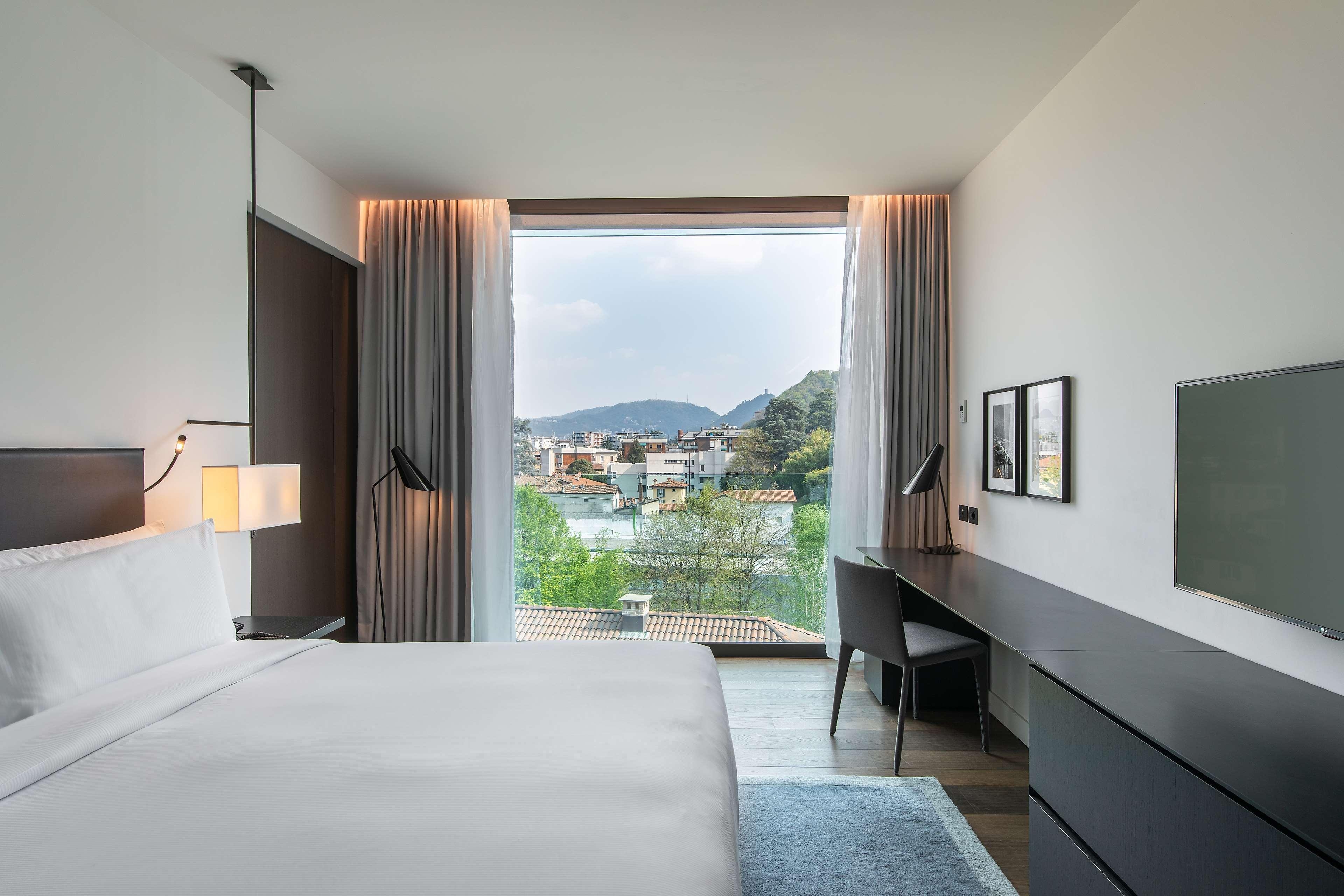 Hilton Lake Como, photo 147 of 199