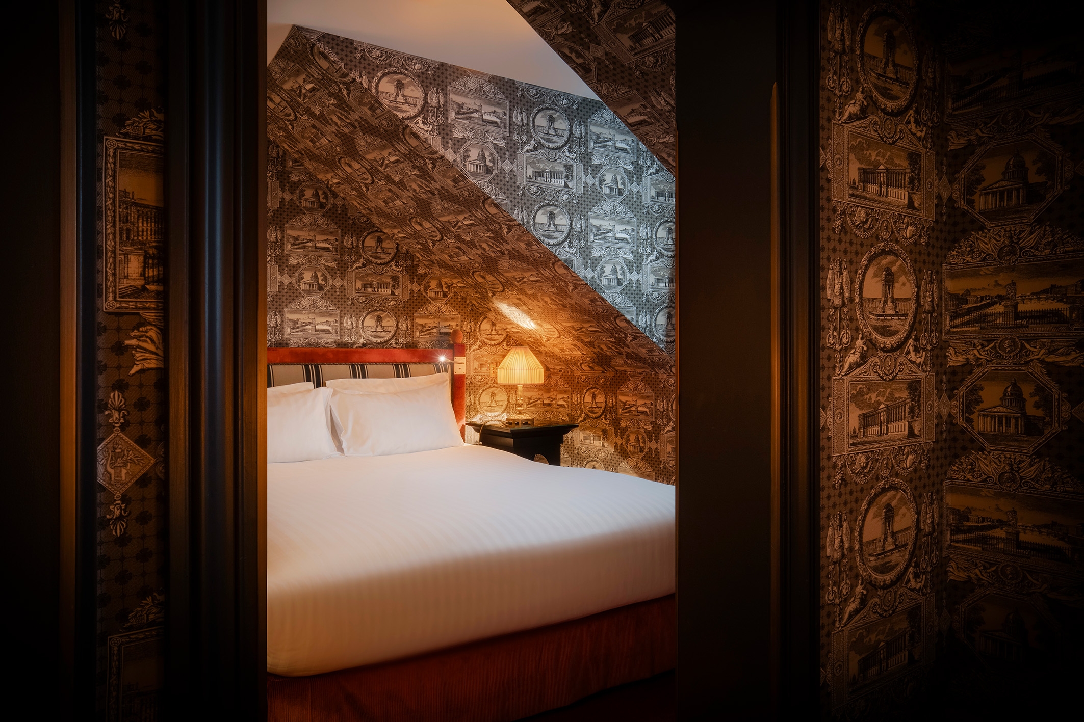 Maison Athenee, photo 3 of 28