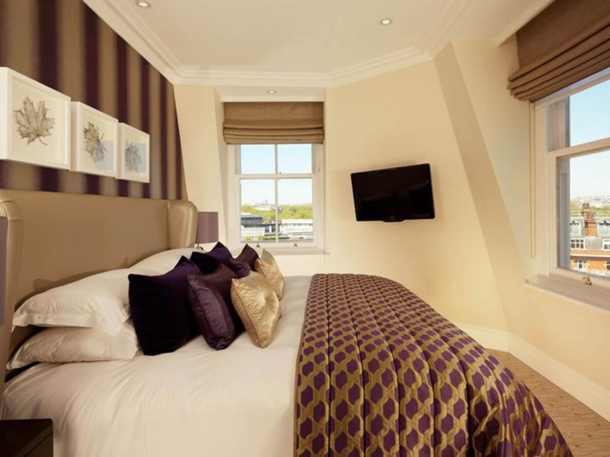 Taj 51 Buckingham Gate Suites and Residences, photo 23 of 42