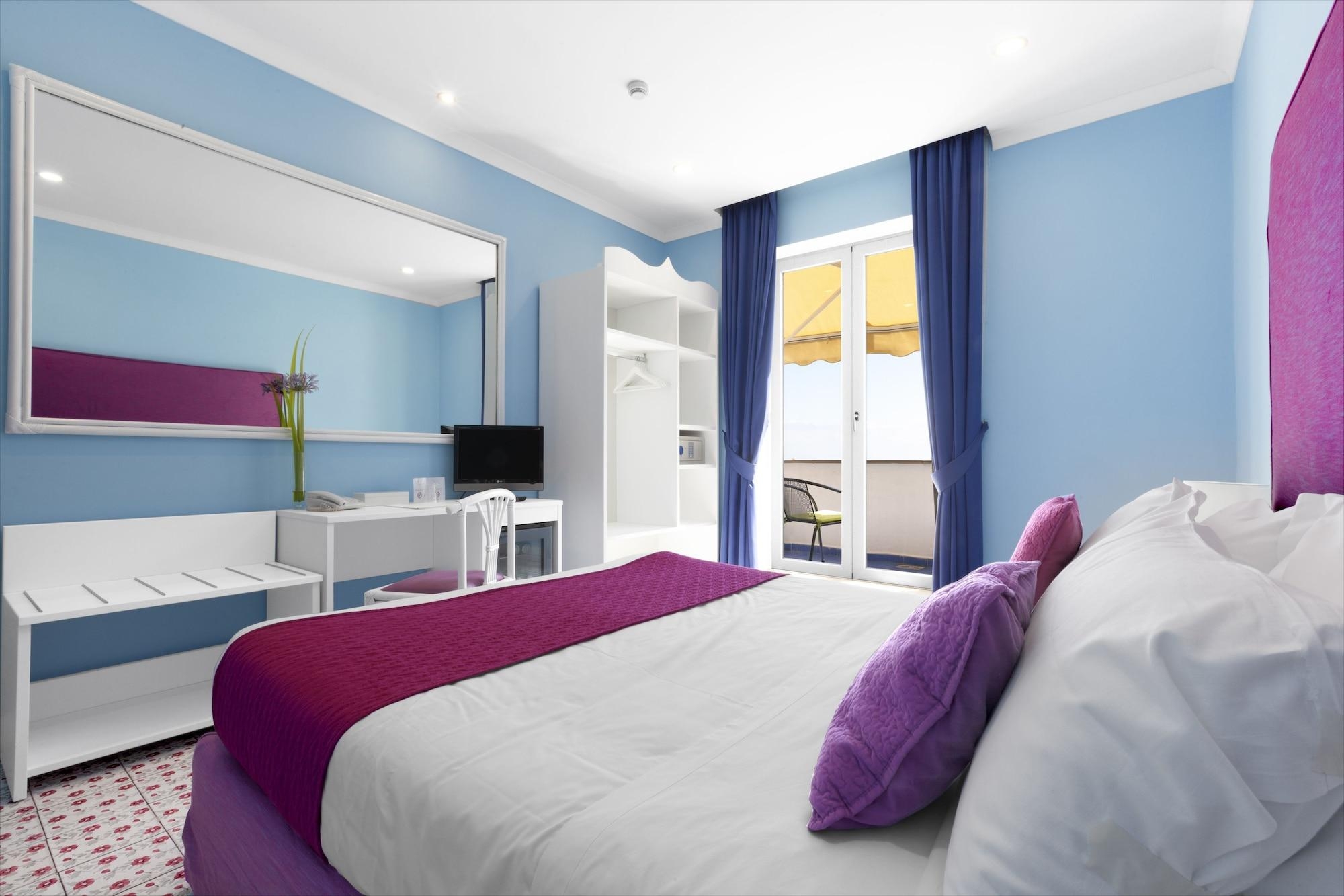 Hotel Bougainville, photo 41 of 82