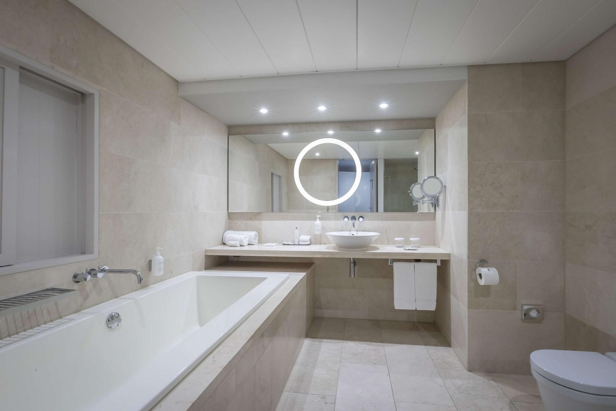 The Morrison Dublin, Curio Collection by Hilton, photo 100 of 154
