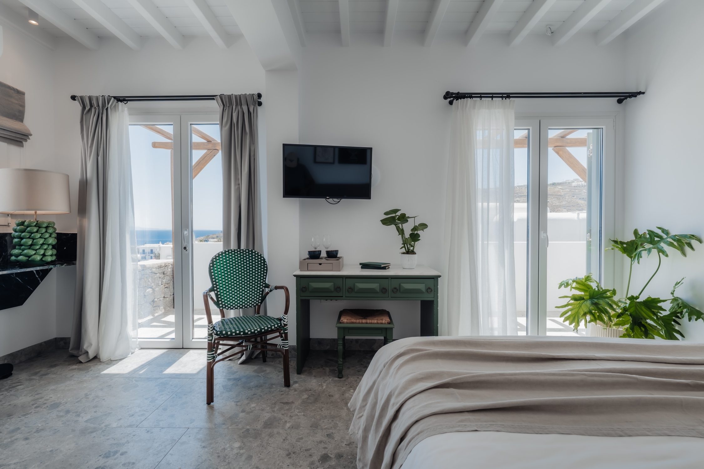 Pelican Bay Art Hotel, photo 6 of 78