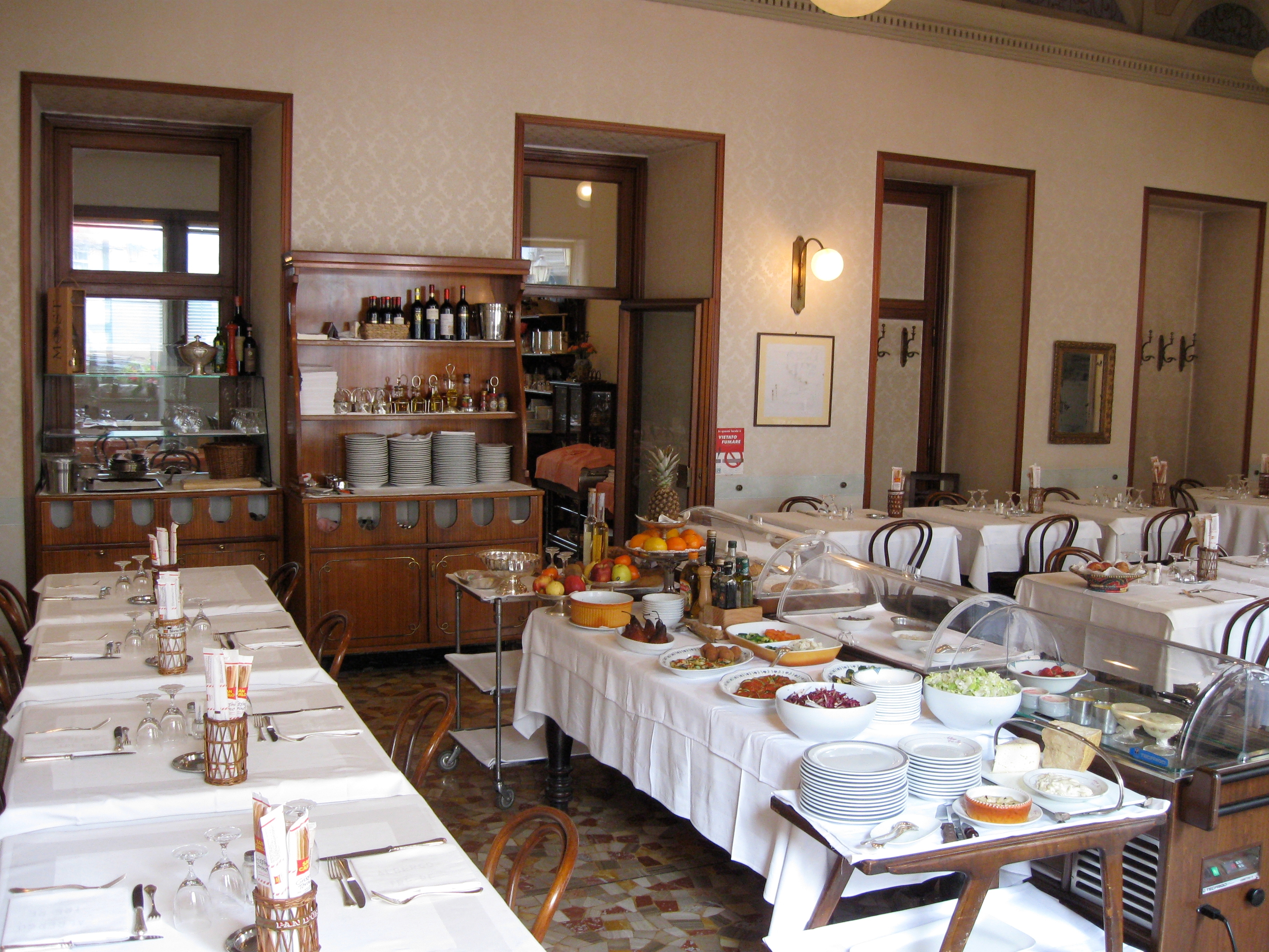 Tre Re, photo 6 of 9