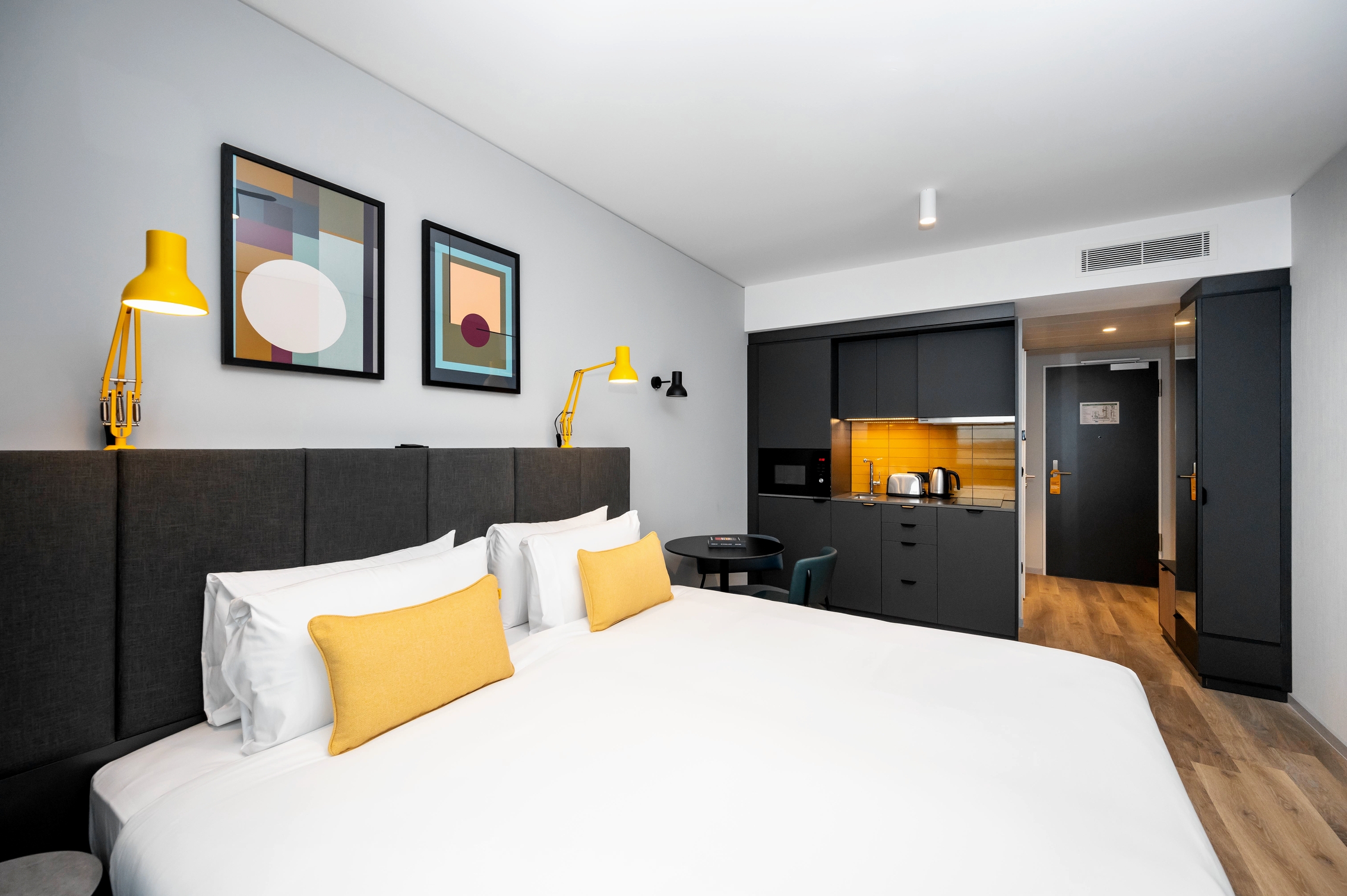 Staycity Aparthotels Frankfurt Airport, photo 5 of 22