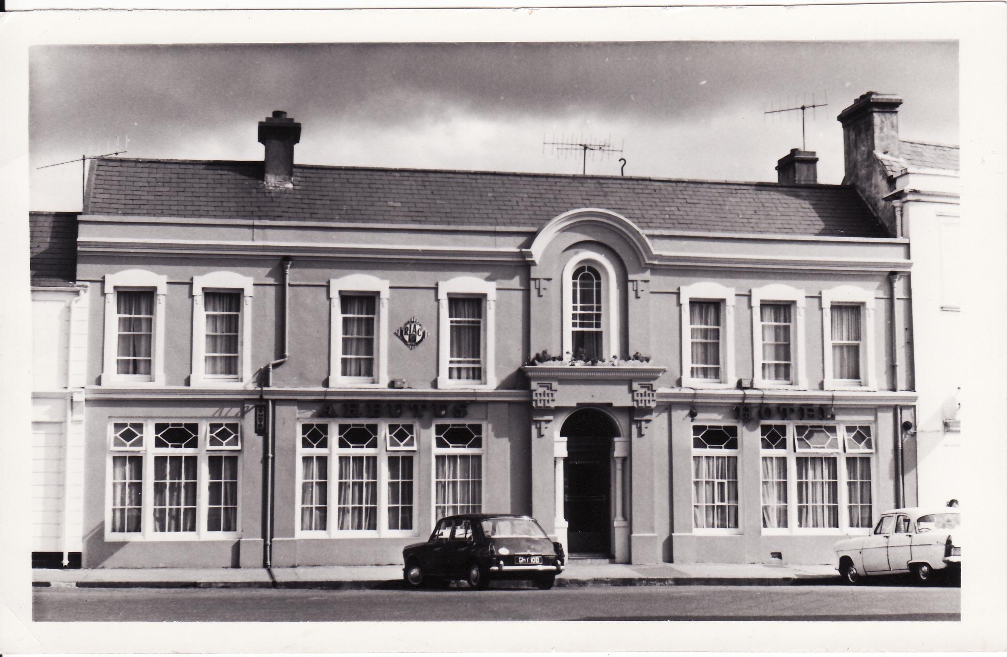Arbutus OIH Hotel, photo 1 of 53