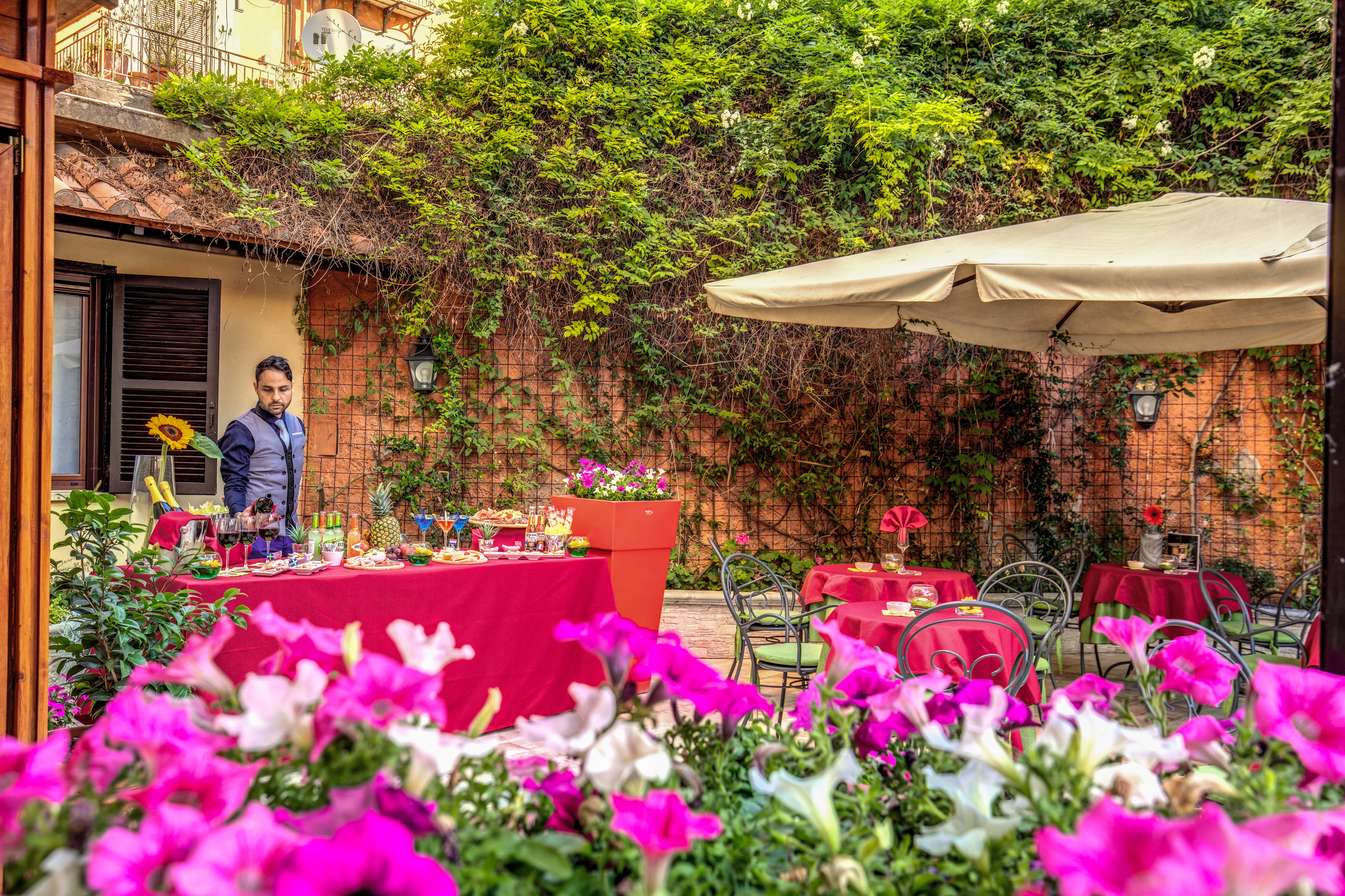 Rome Garden, photo 28 of 34