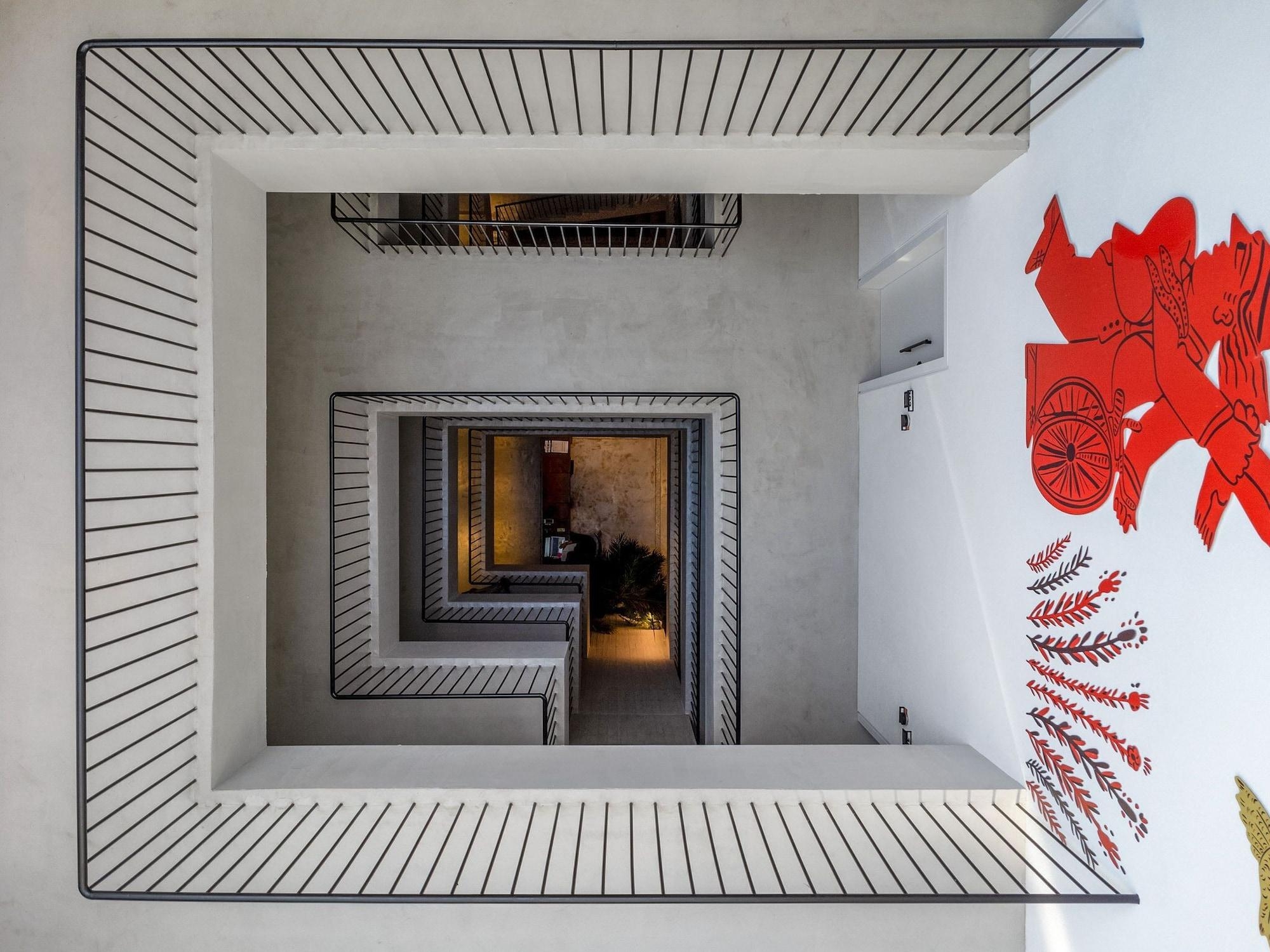 Newel Psychiko, photo 13 of 199