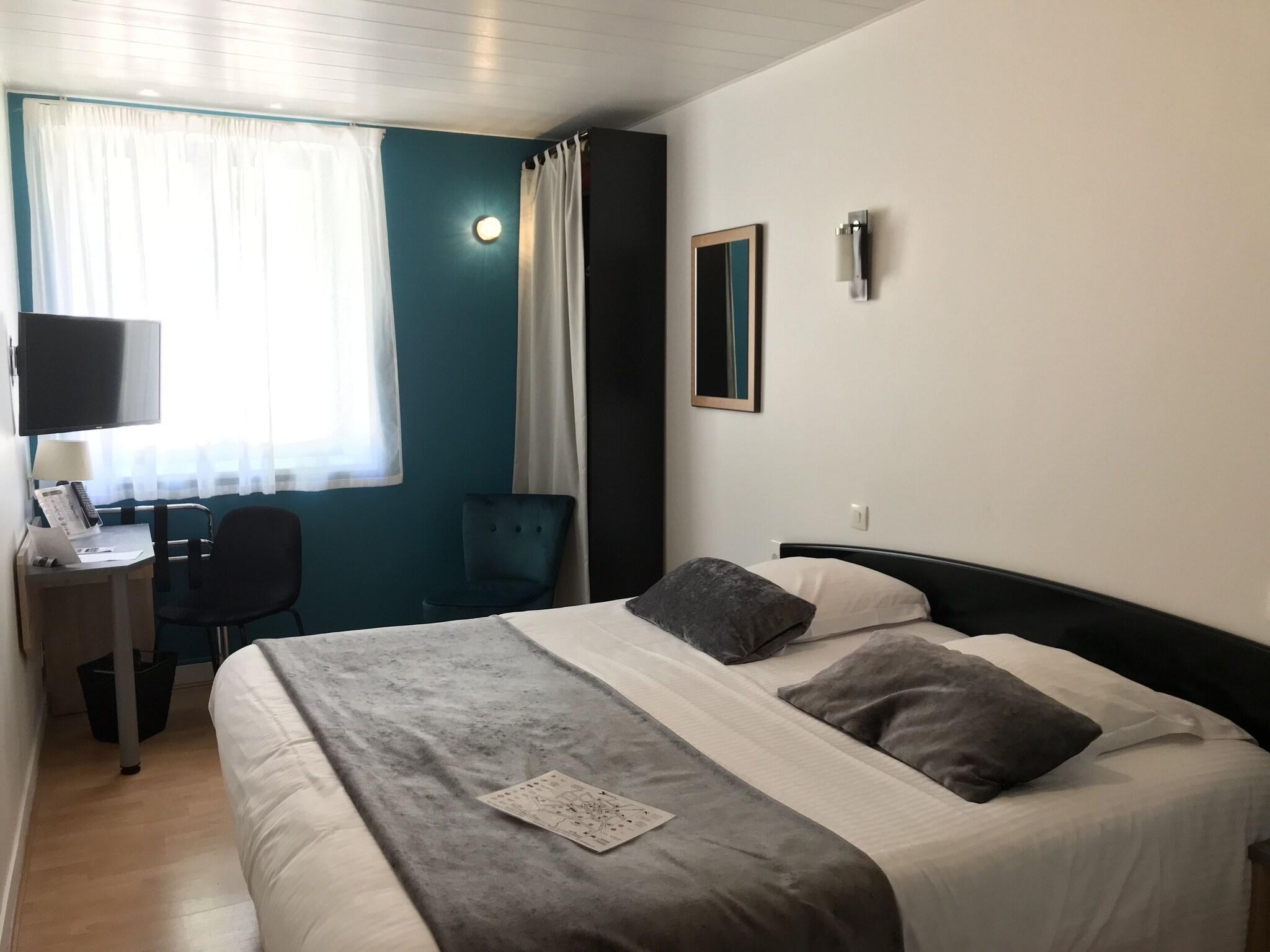 Hotel Le Bayeux, photo 27 of 75