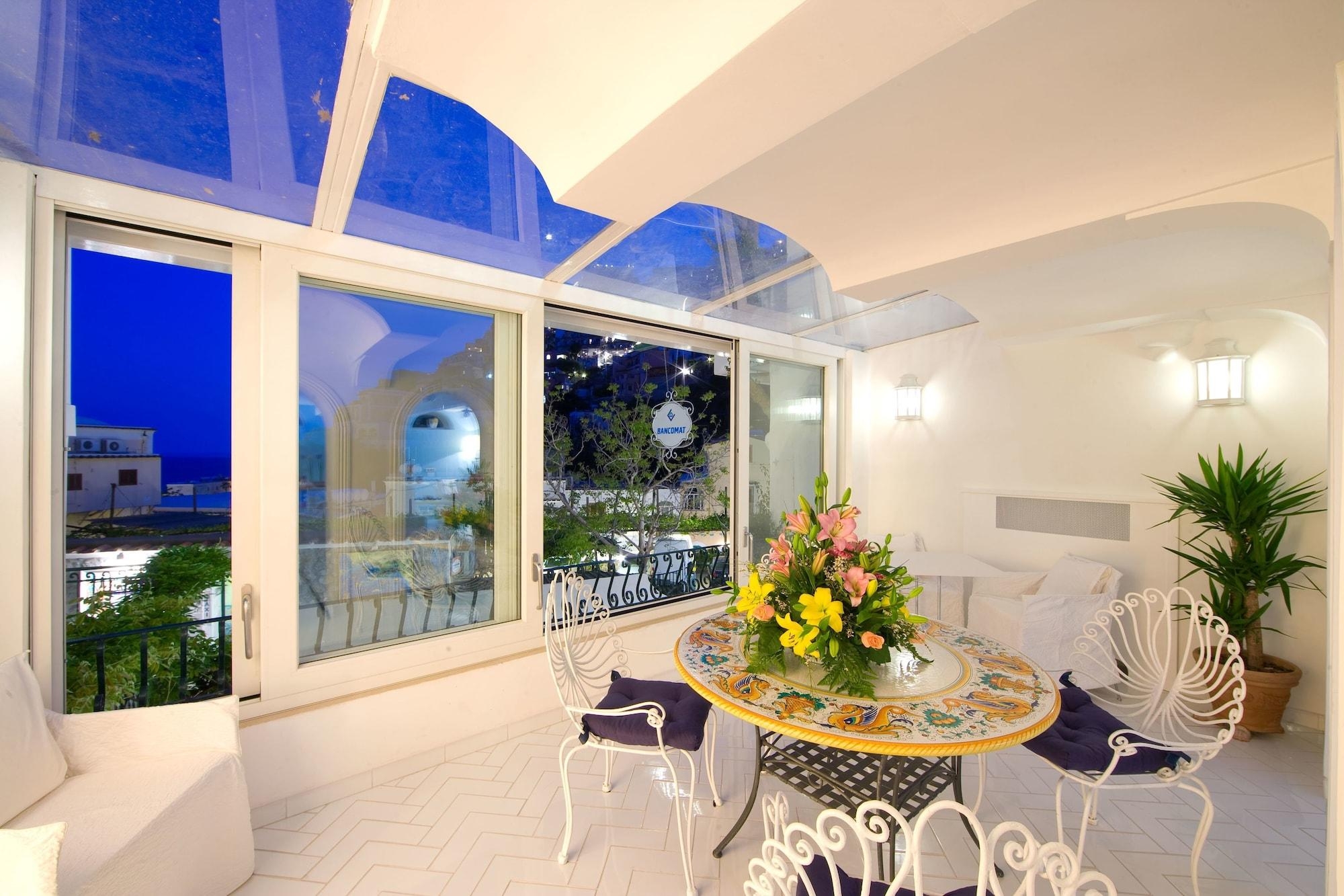 Hotel Bougainville, photo 44 of 82