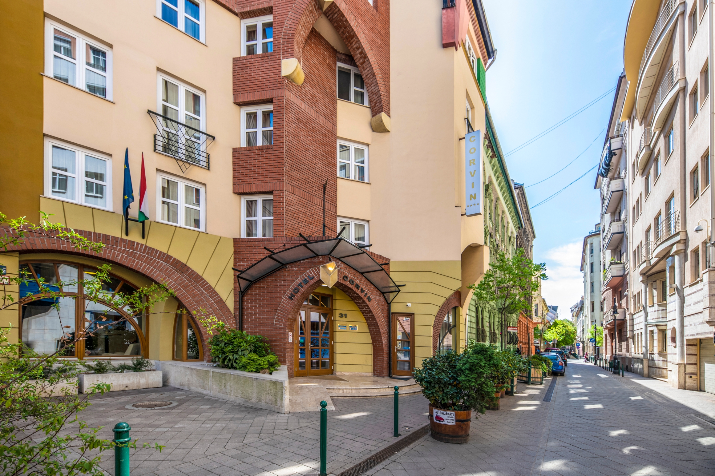 Corvin Hotel Budapest Corvin Wing, photo 1 of 24