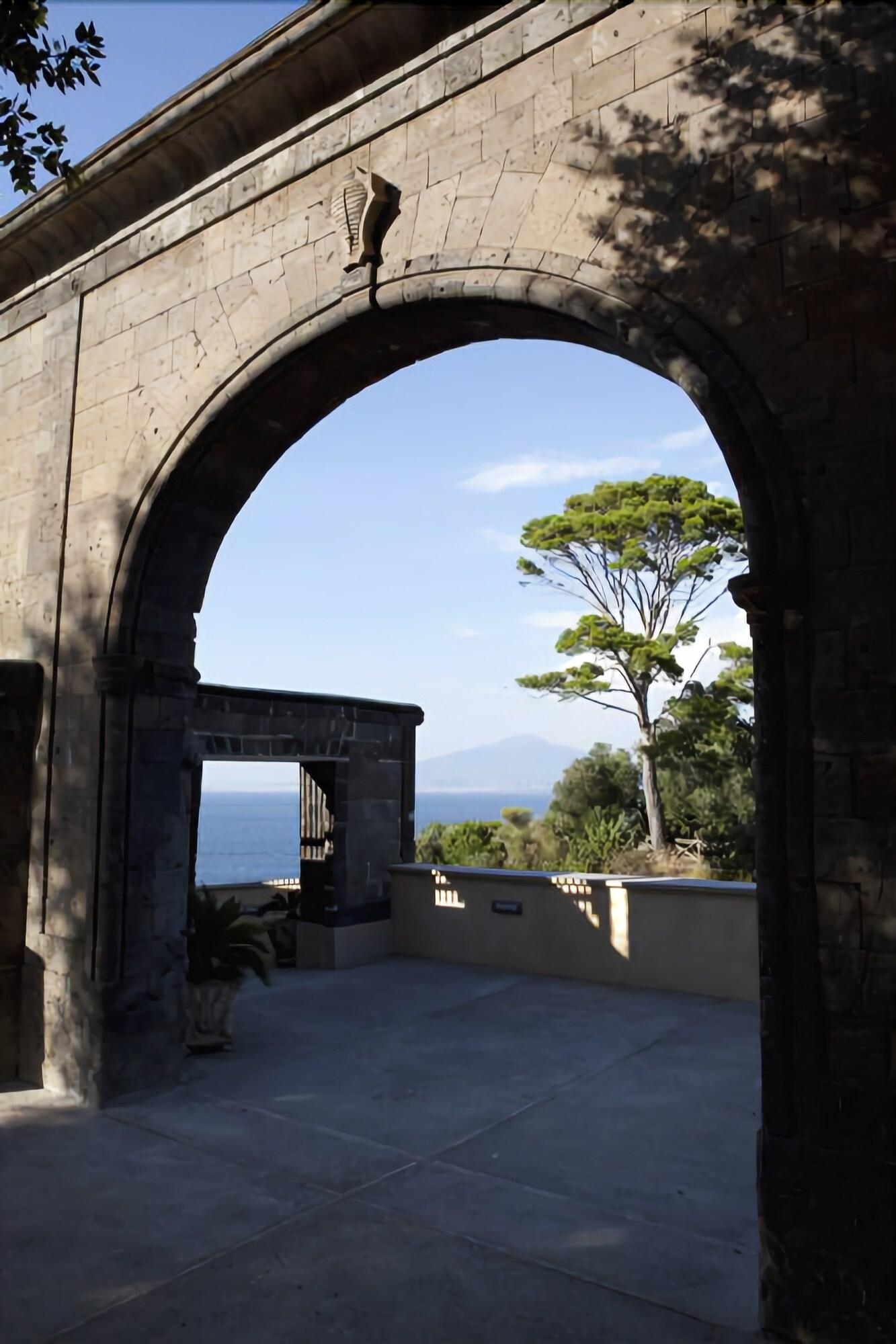 Villa Crawford, photo 92 of 94