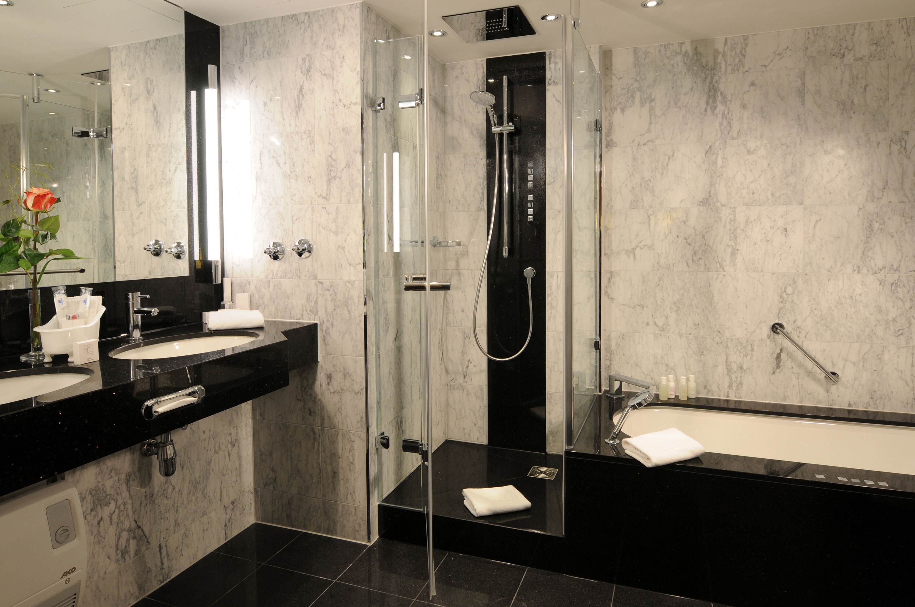 Maritim Hotel München, photo 37 of 44