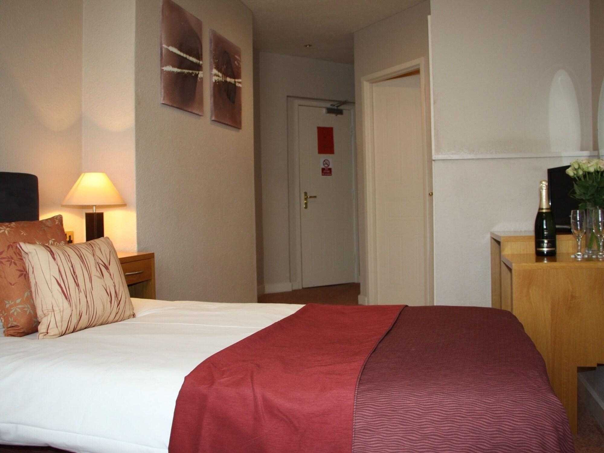 Nanhoron Arms Hotel, photo 53 of 102