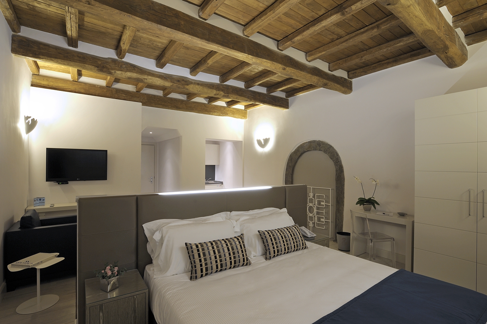 Trevi Palace Luxury Inn, photo 25 of 57