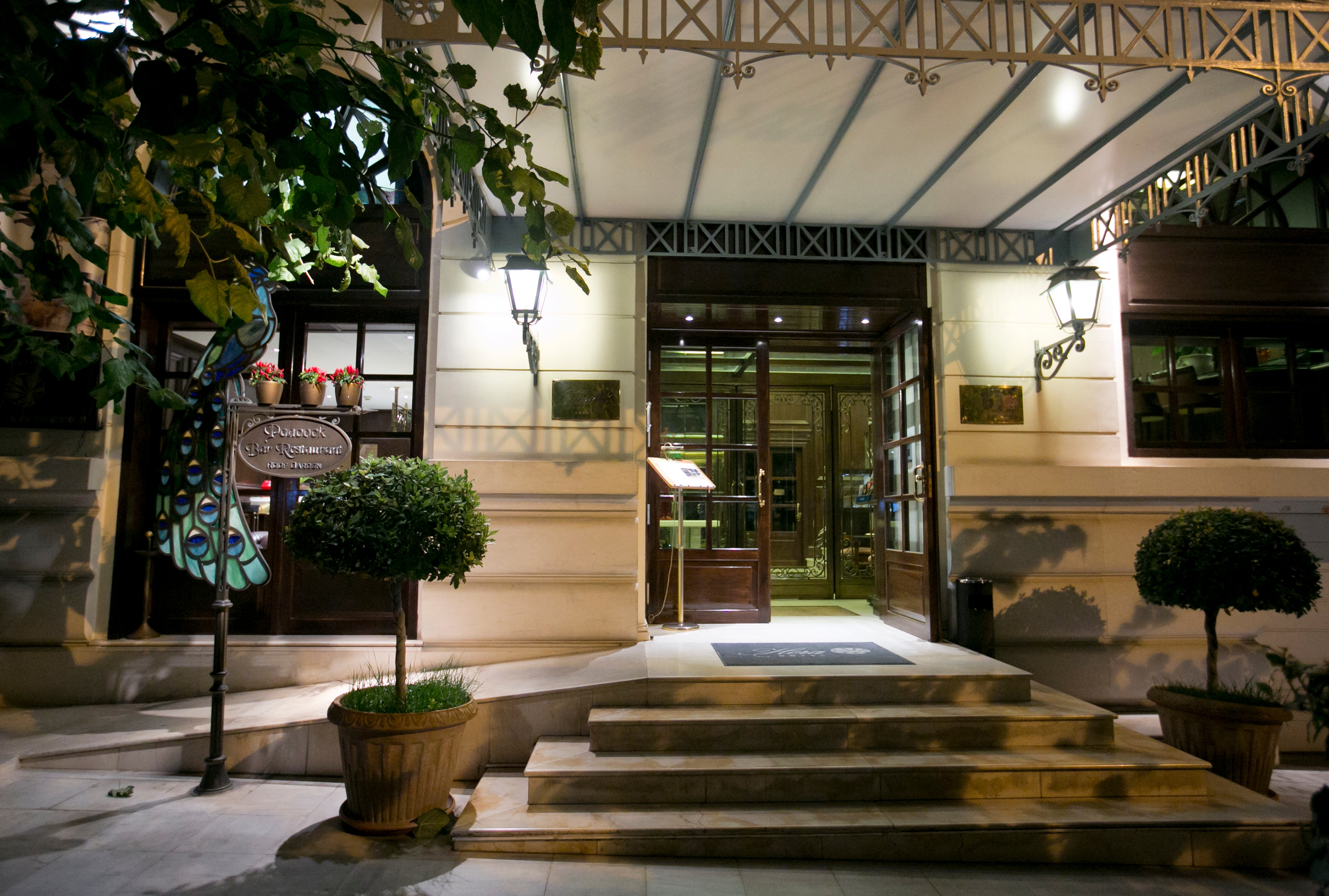 Hera Hotel, photo 1 of 16