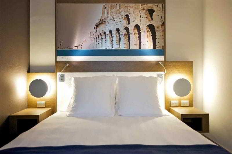 Mercure Roma Centro Colosseo, photo 4 of 105