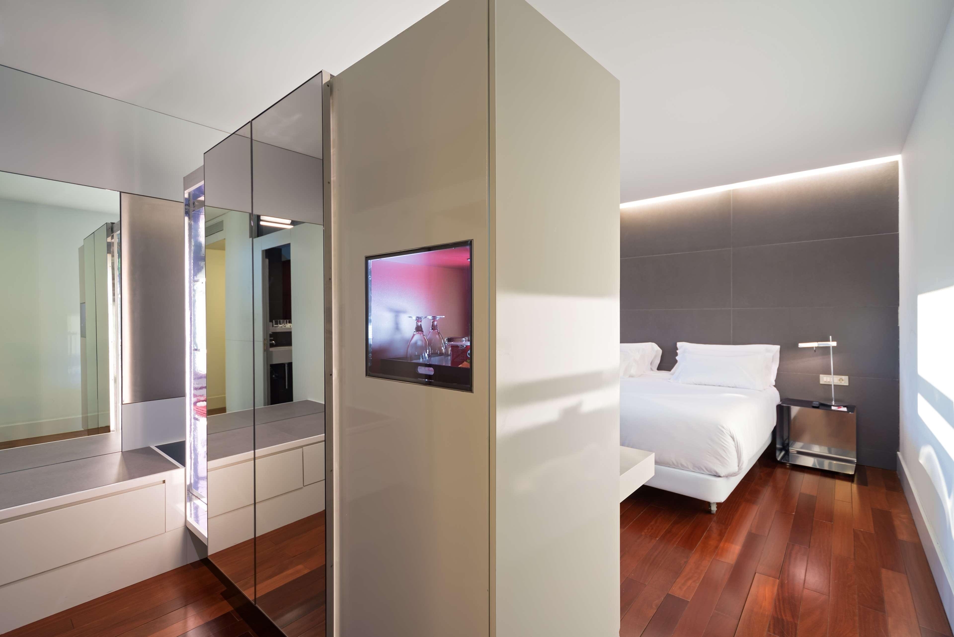 NH Collection Barcelona Constanza, photo 45 of 103