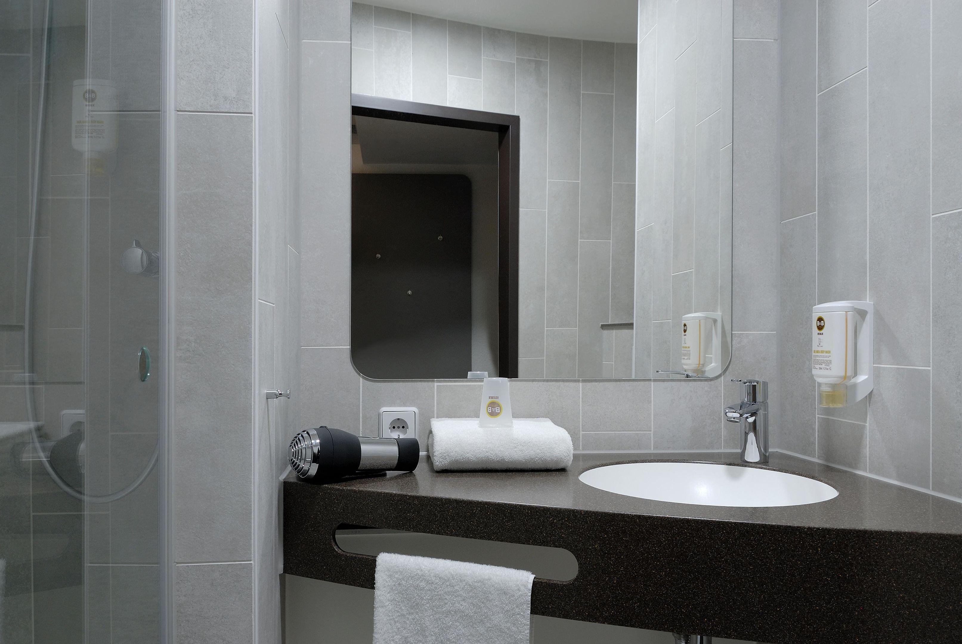 B&amp;B HOTEL Offenbach-Süd, photo 19 of 30