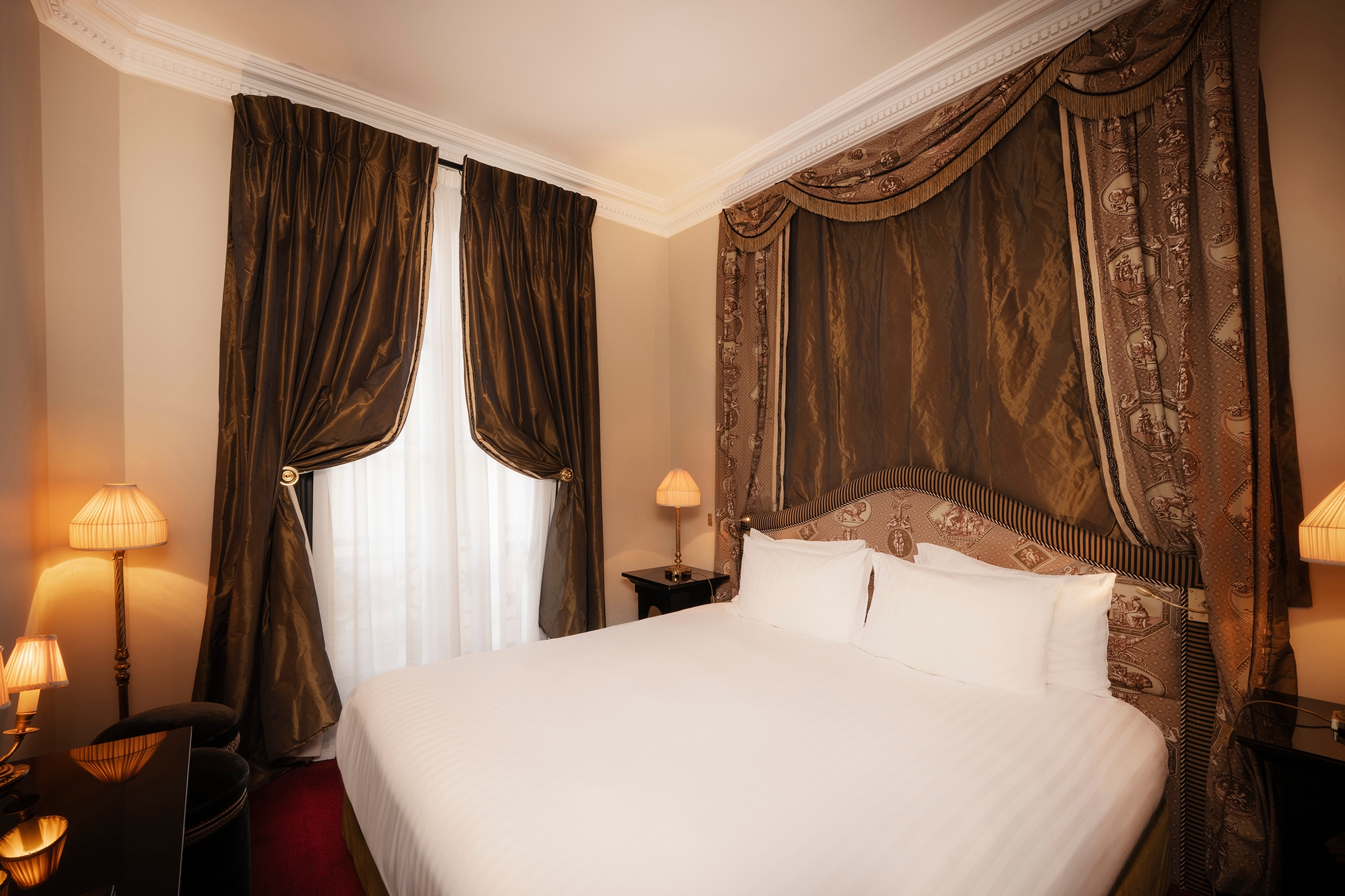 Maison Athenee, photo 4 of 28