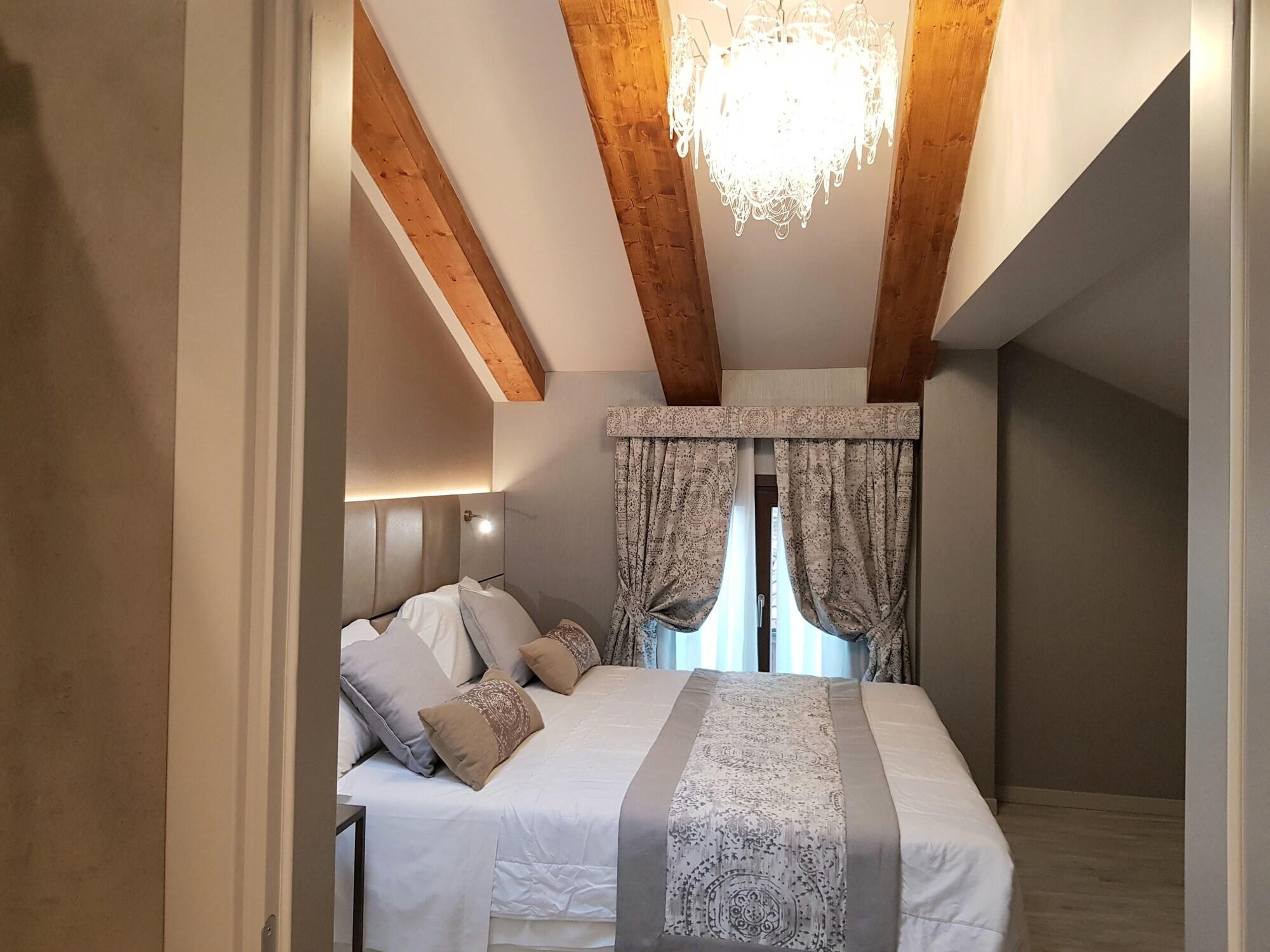 Hotel Aquarius Venice, photo 11 of 53